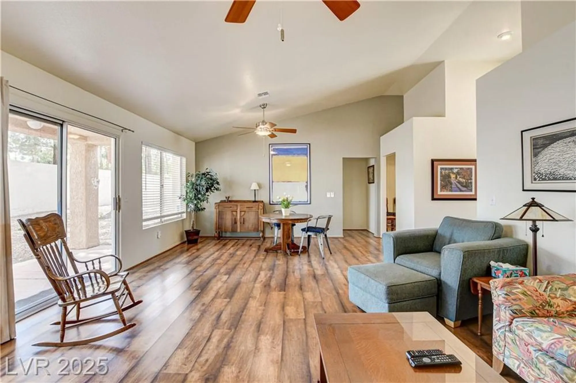 Property Slideshow image 9 of 21 | 9061 gemstone dr, Las Vegas, NV, 89134