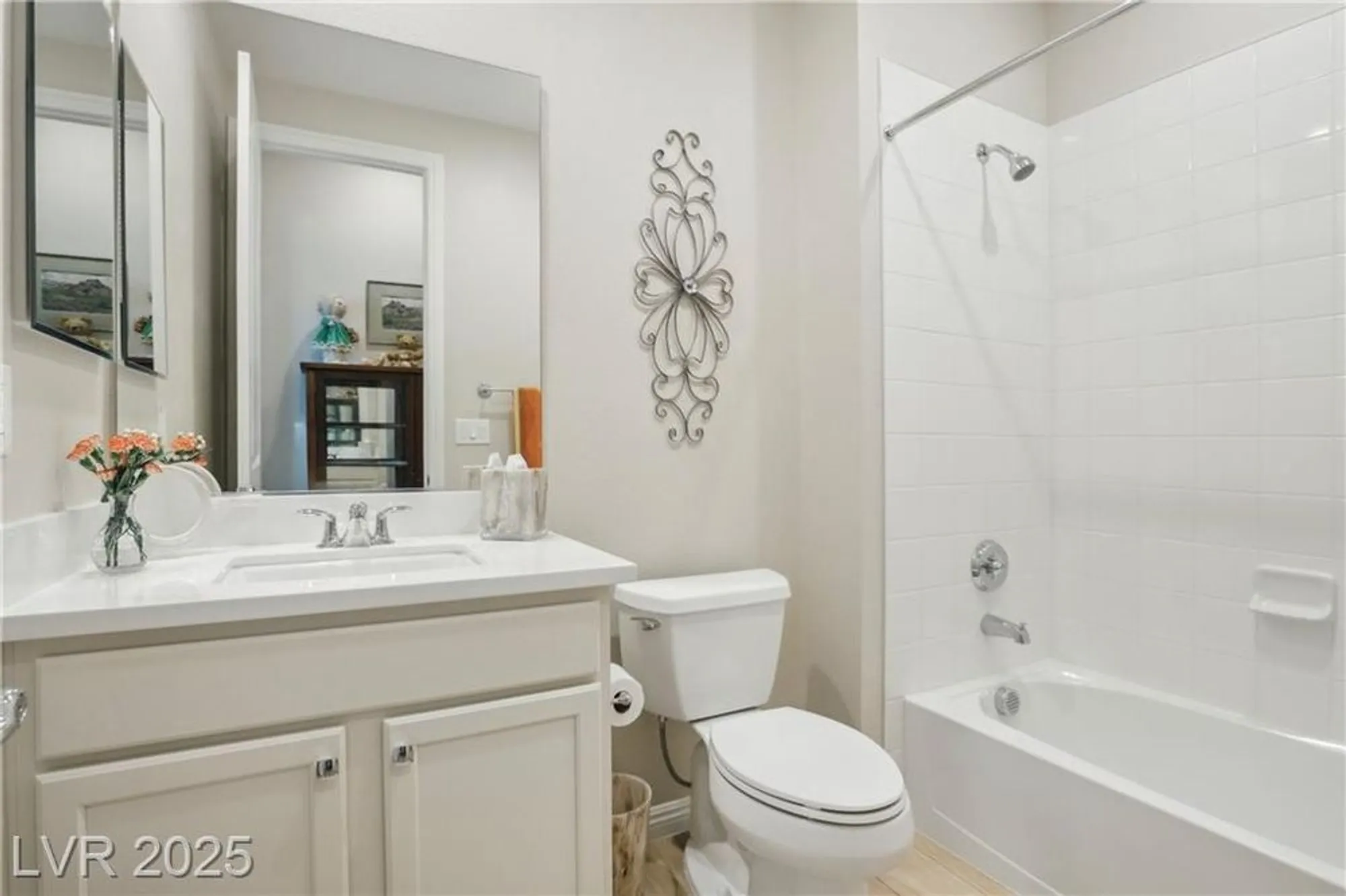 Property Slideshow image 15 of 87 | 10057 regency canyon way, Las Vegas, NV, 89148