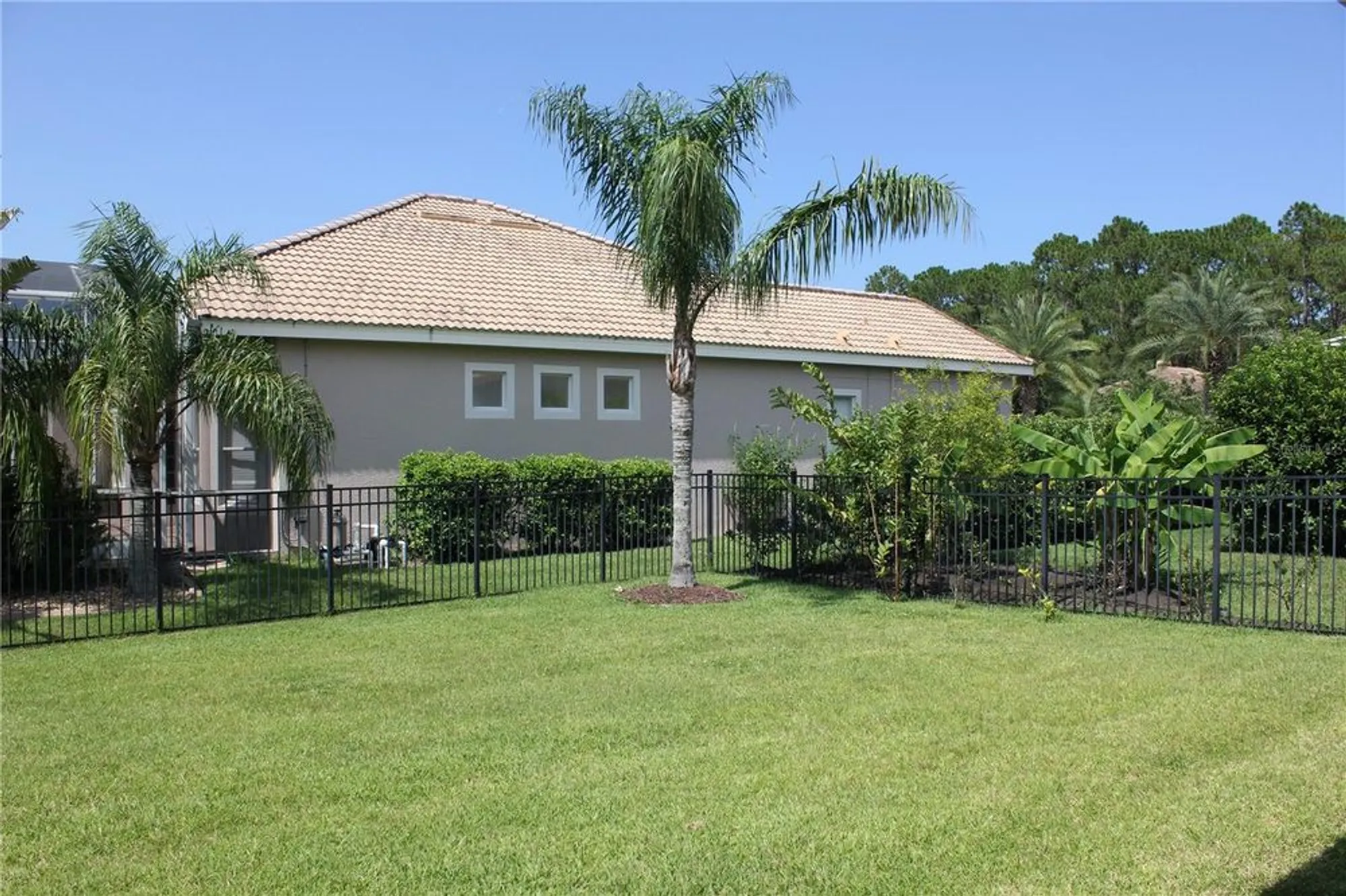 Property Slideshow image 25 of 35 | 453 venetian villa dr, New Smyrna Beach, FL, 32168