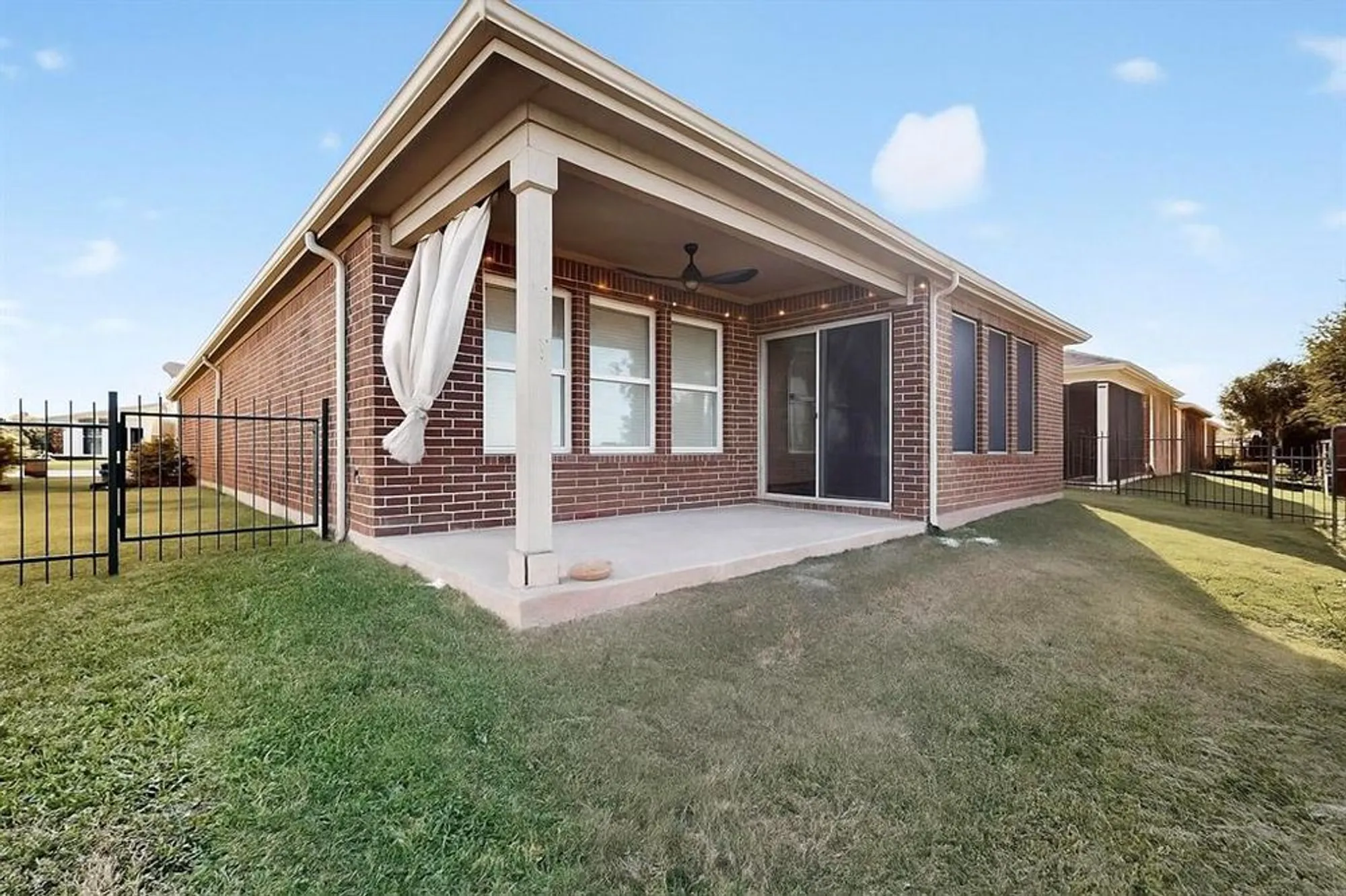 Property Slideshow image 28 of 33 | 1368 troon dr, Frisco, TX, 75036