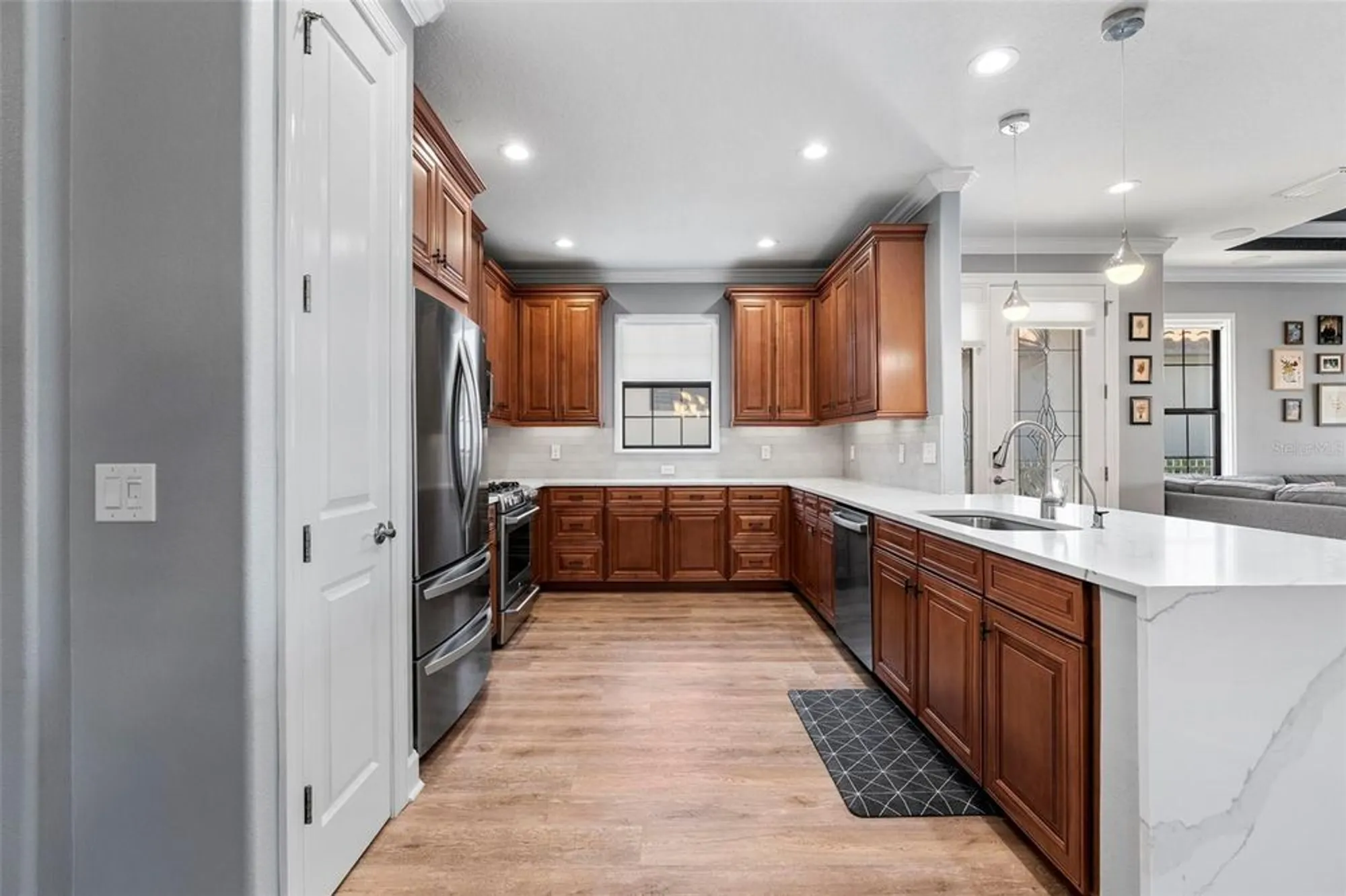 Property Slideshow image 10 of 52 | 4816 heinman cv, Palmetto, FL, 34221