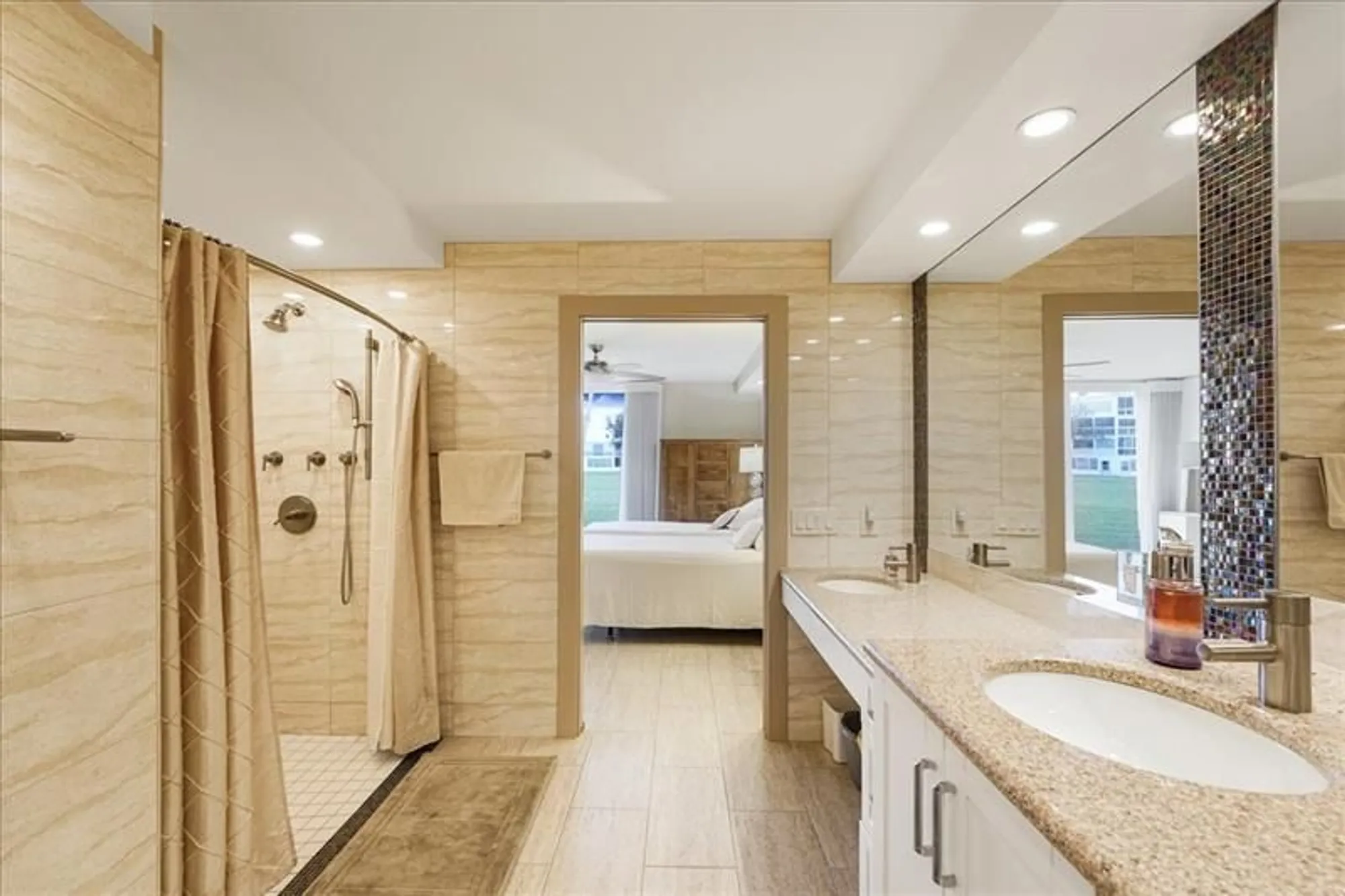 Property Slideshow image 23 of 60 | 1011 swansea a # 1011, Deerfield Beach, FL, 33442