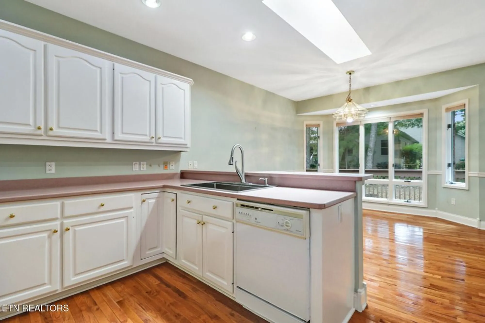 Property Slideshow image 21 of 35 | 163 havenridge cir, Crossville, TN, 38558