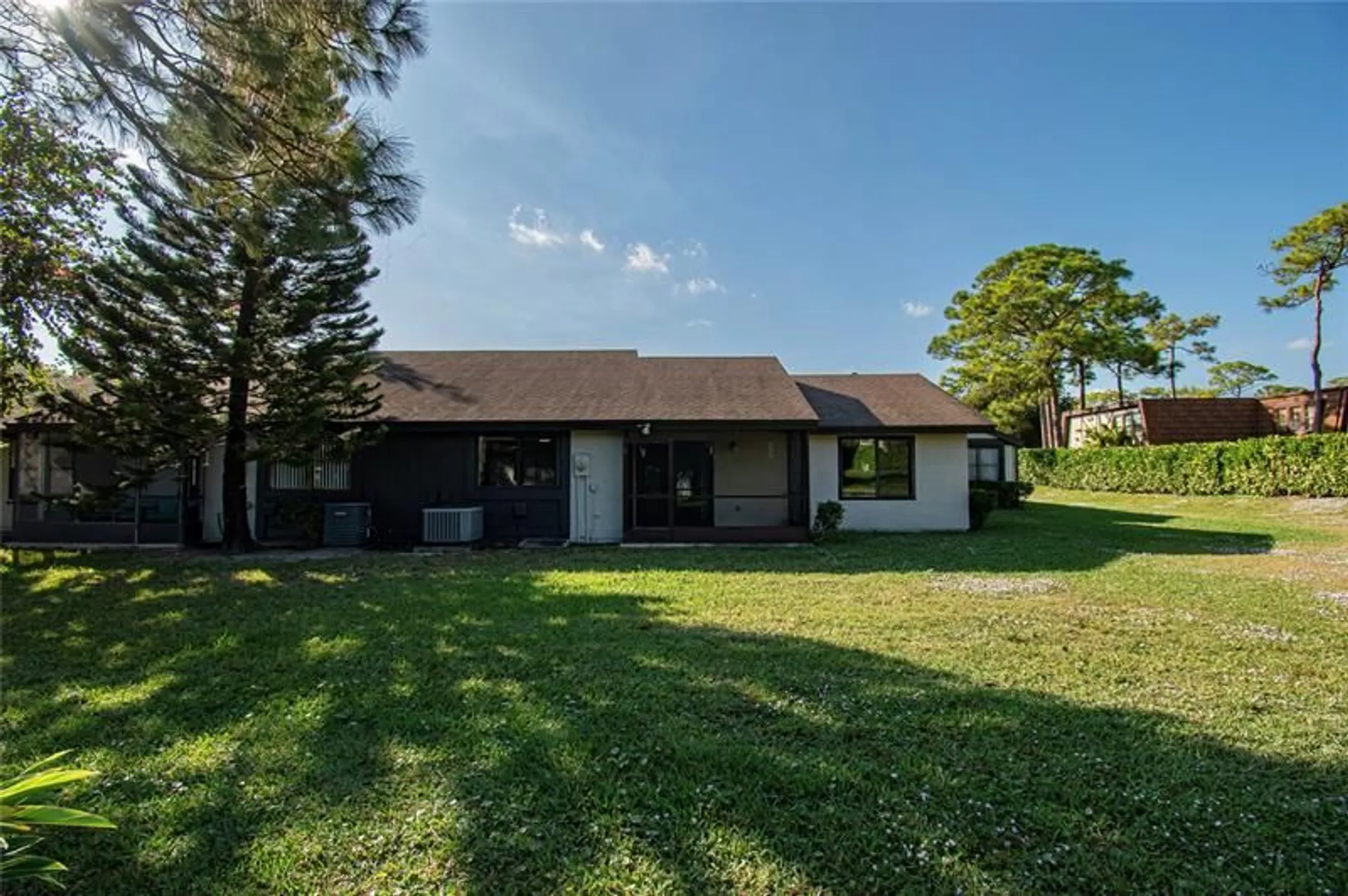 Property Slideshow image 35 of 64 | 381 ottawa ct, Royal Palm Beach, FL, 33411