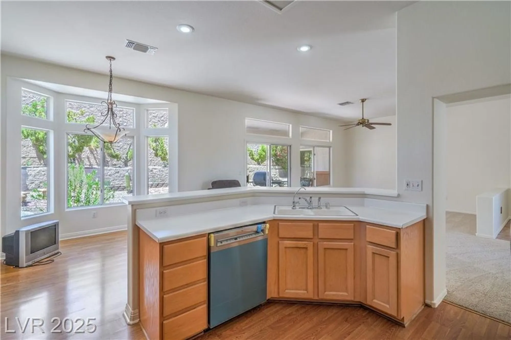 Property Slideshow image 7 of 34 | 2413 rockford st, Las Vegas, NV, 89134