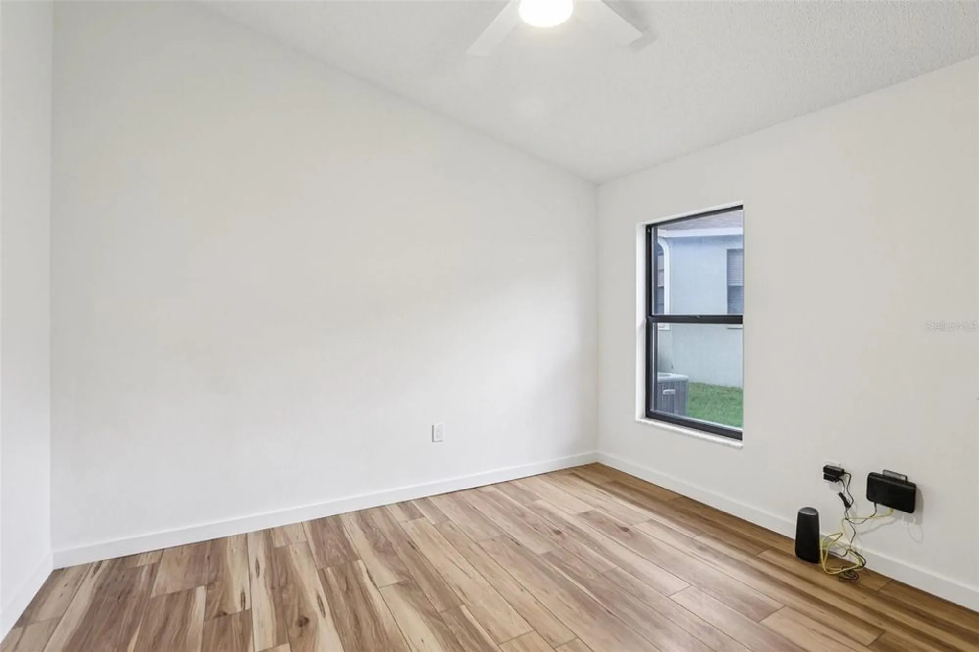 Property Slideshow image 23 of 32 | 533 bent oak ct, Spring Hill, FL, 34609