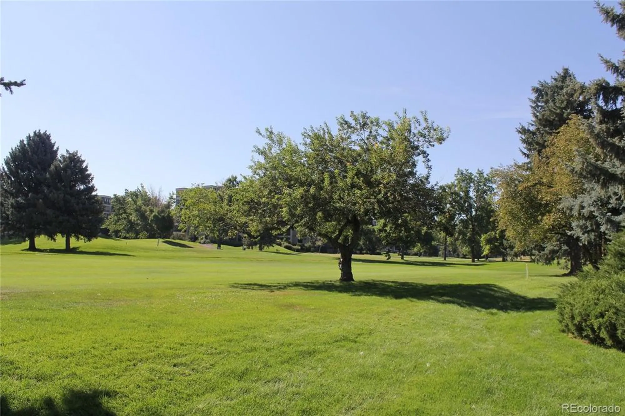 Property Slideshow image 28 of 35 | 2734 s heather gardens way, Aurora, CO, 80014