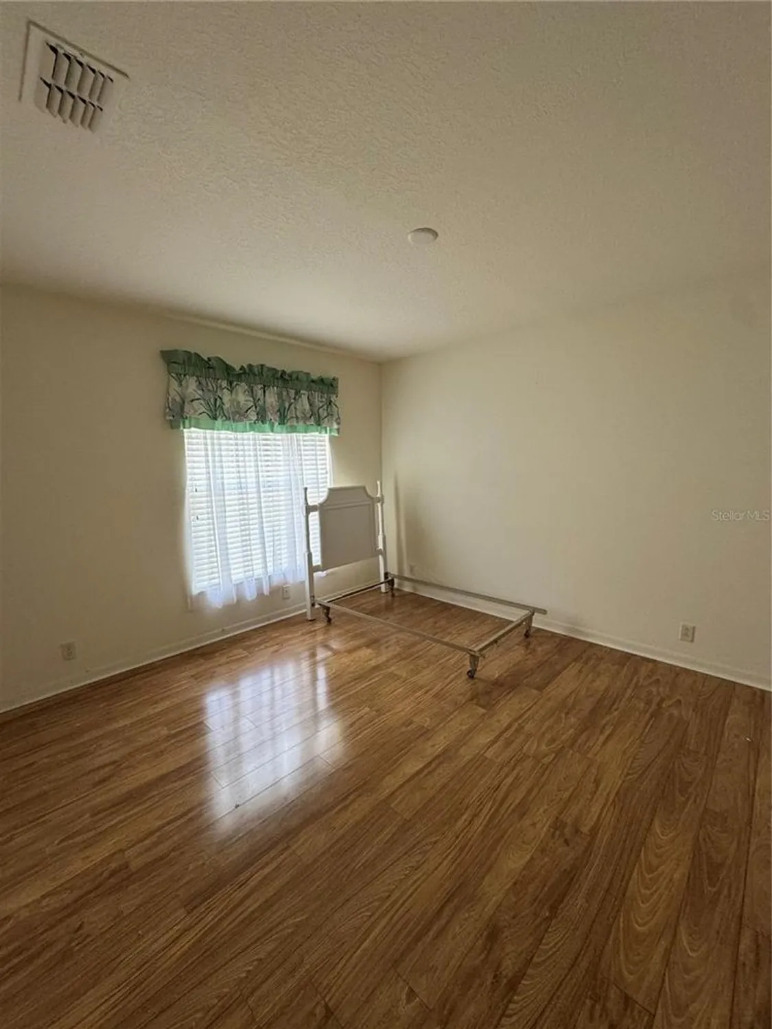 Property Slideshow image 7 of 27 | 3323 songbird ln, Lakeland, FL, 33811
