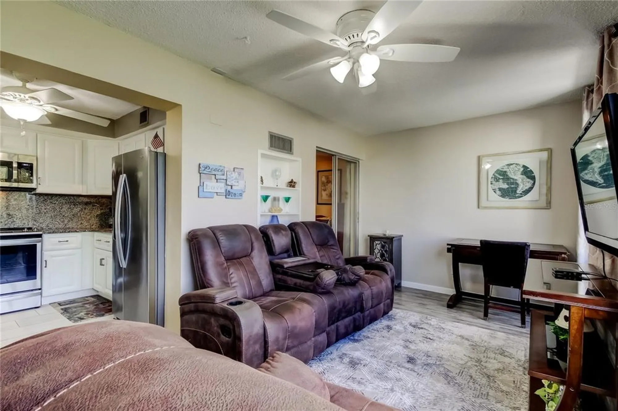 Property Slideshow image 24 of 75 | 2457 ecuadorian way apt 57, Clearwater, FL, 33763