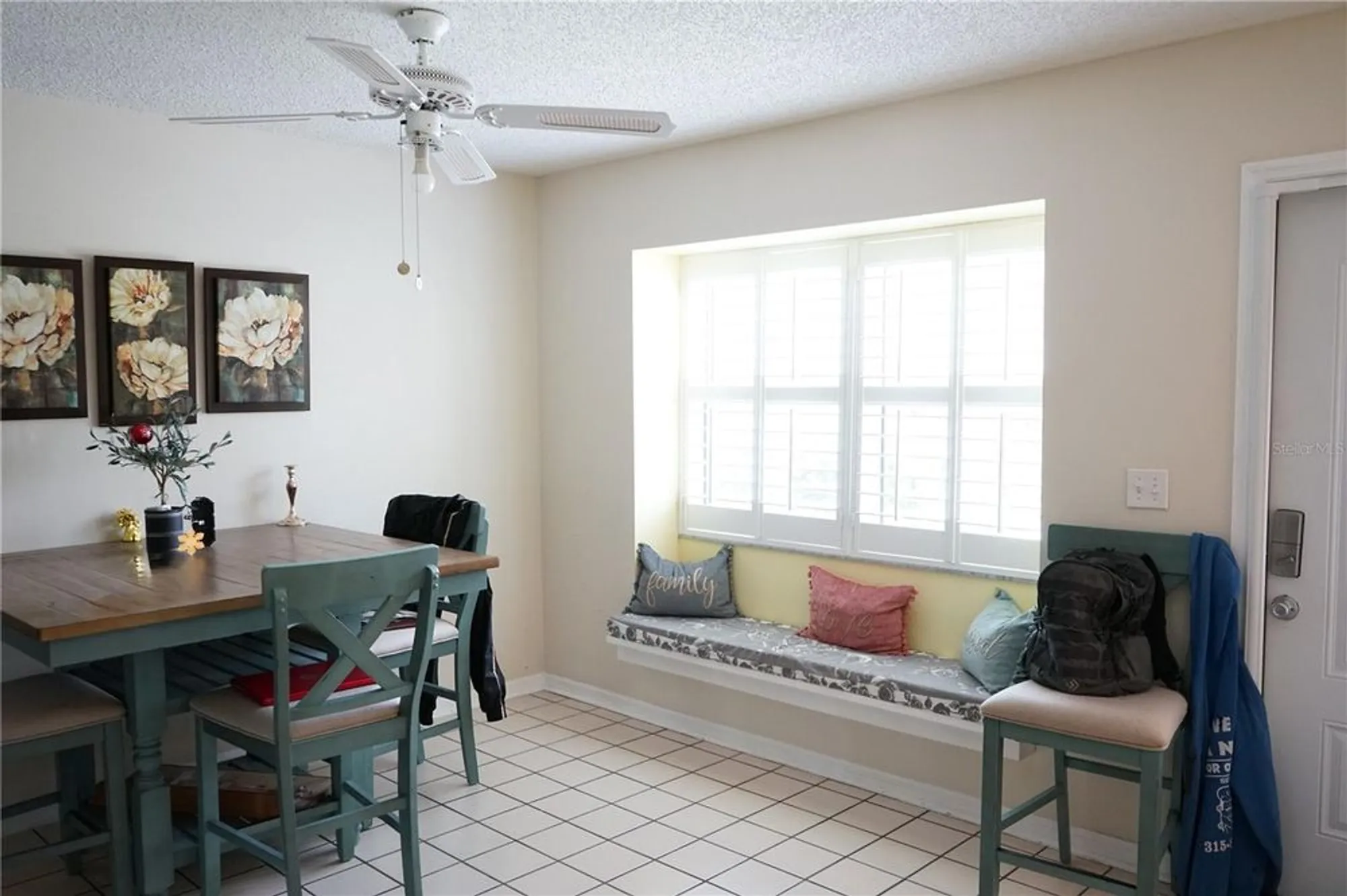 Property Slideshow image 5 of 40 | 413 lake point ct # 4b, Sun City Center, FL, 33573