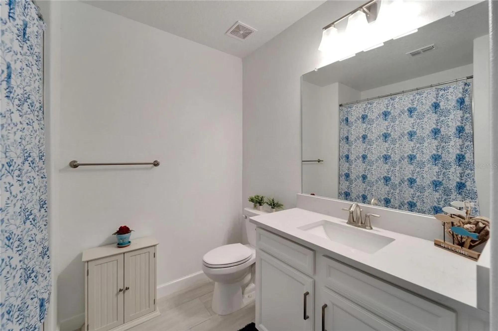 Property Slideshow image 32 of 68 | 31451 moniker mast ln, San Antonio, FL, 33576