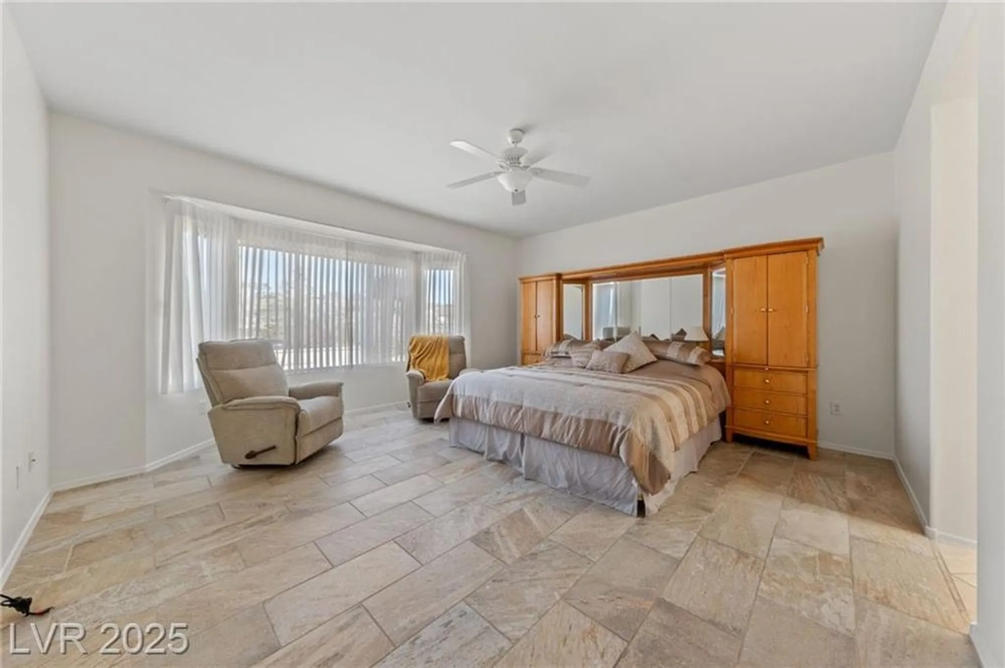 Property Slideshow image 9 of 35 | 2920 foxtail creek ave, Henderson, NV, 89052