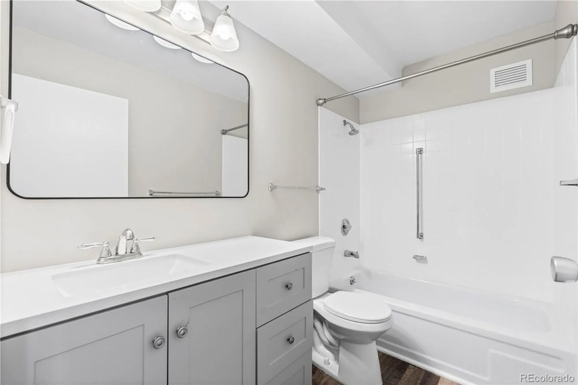 Property Slideshow image 4 of 24 | 9335 e center ave apt 1b, Denver, CO, 80247