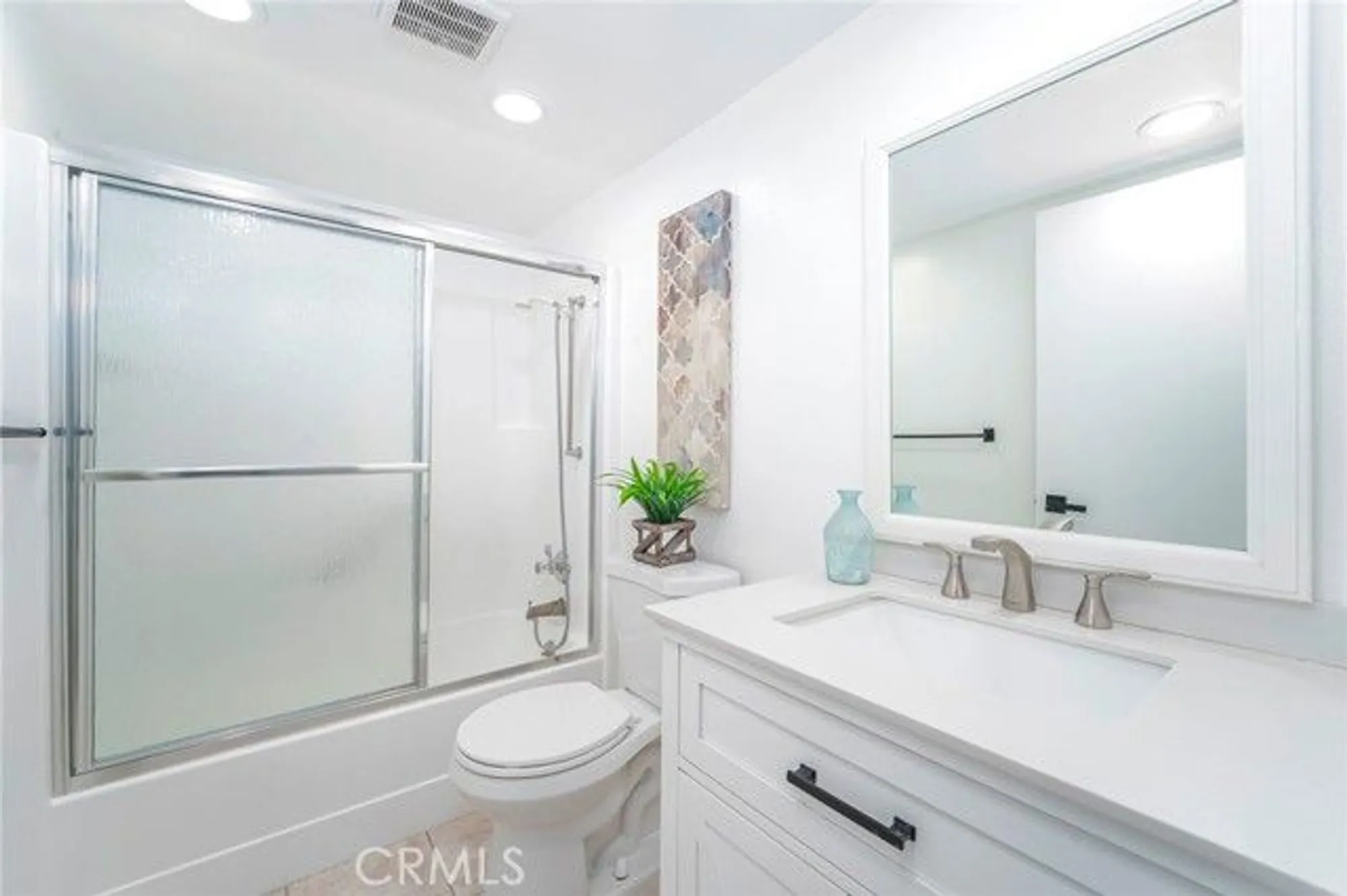 Property Slideshow image 20 of 38 | 5369 algarrobo 1g, Laguna Woods, CA, 92637