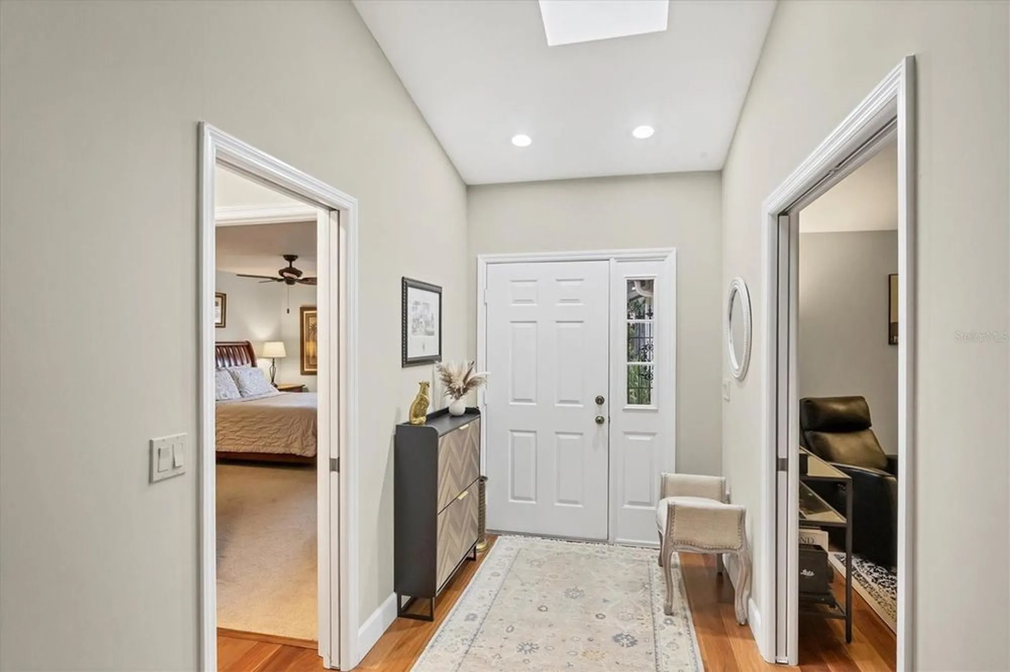 Property Slideshow image 8 of 94 | 7254 oak moss dr 72, Sarasota, FL, 34241