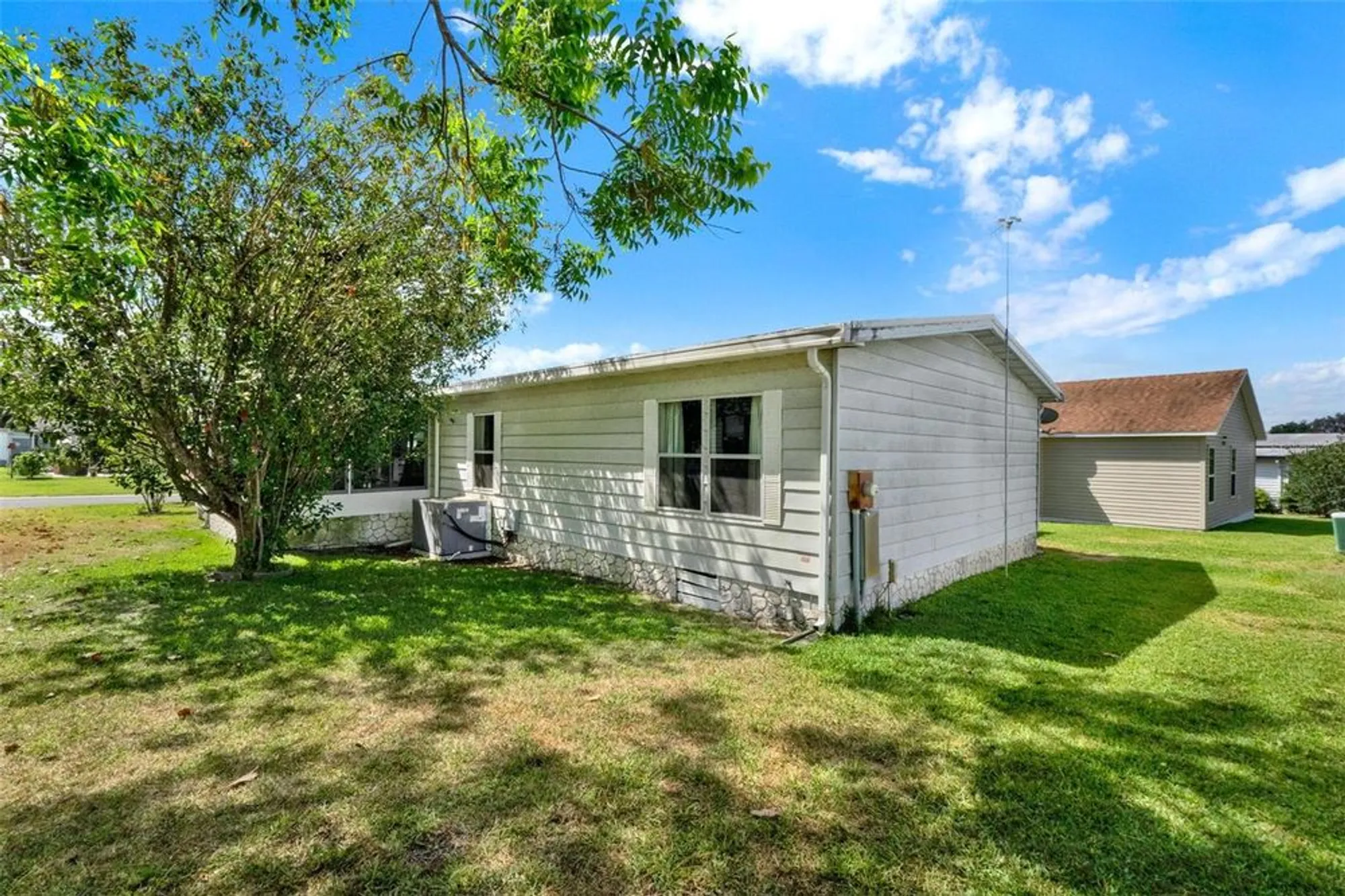 Property Slideshow image 16 of 19 | 741 royal palm ave, The Villages, FL, 32159