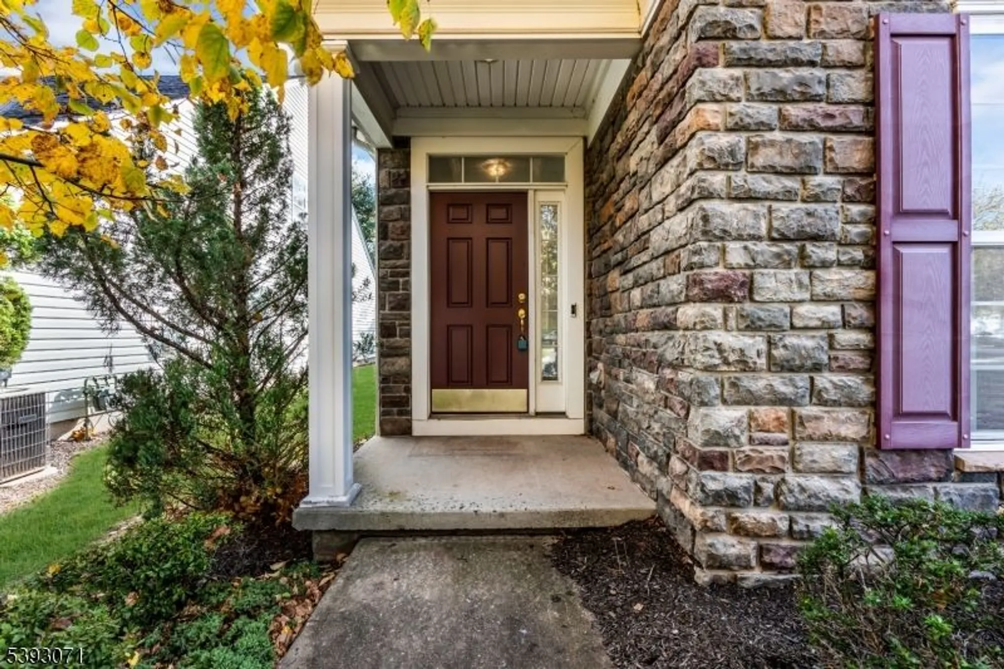 Property Slideshow image 3 of 45 | 212 sherwood ct, Somerset, NJ, 08873