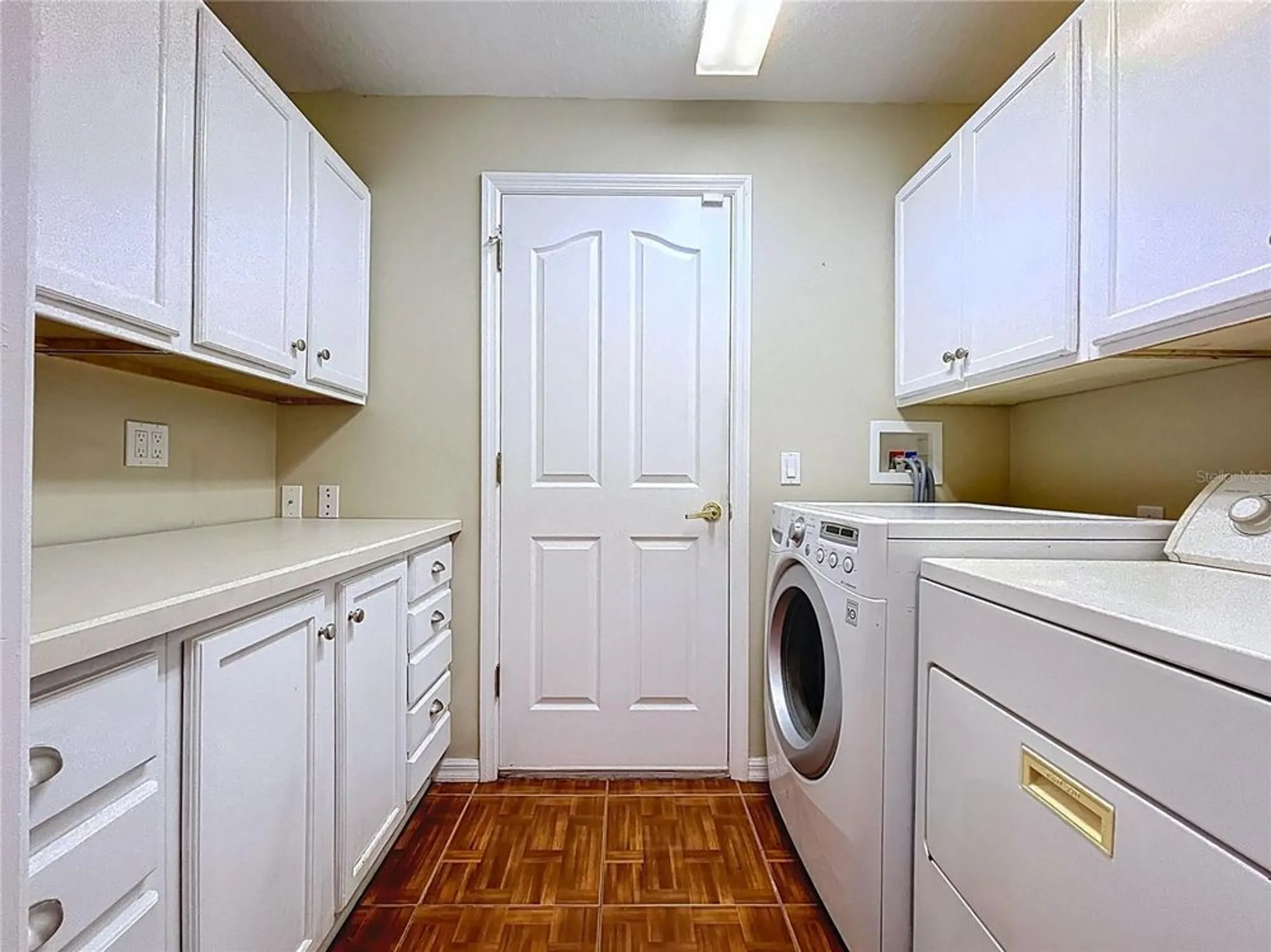 Property Slideshow image 9 of 25 | 18736 bent pine dr dr, Hudson, FL, 34667