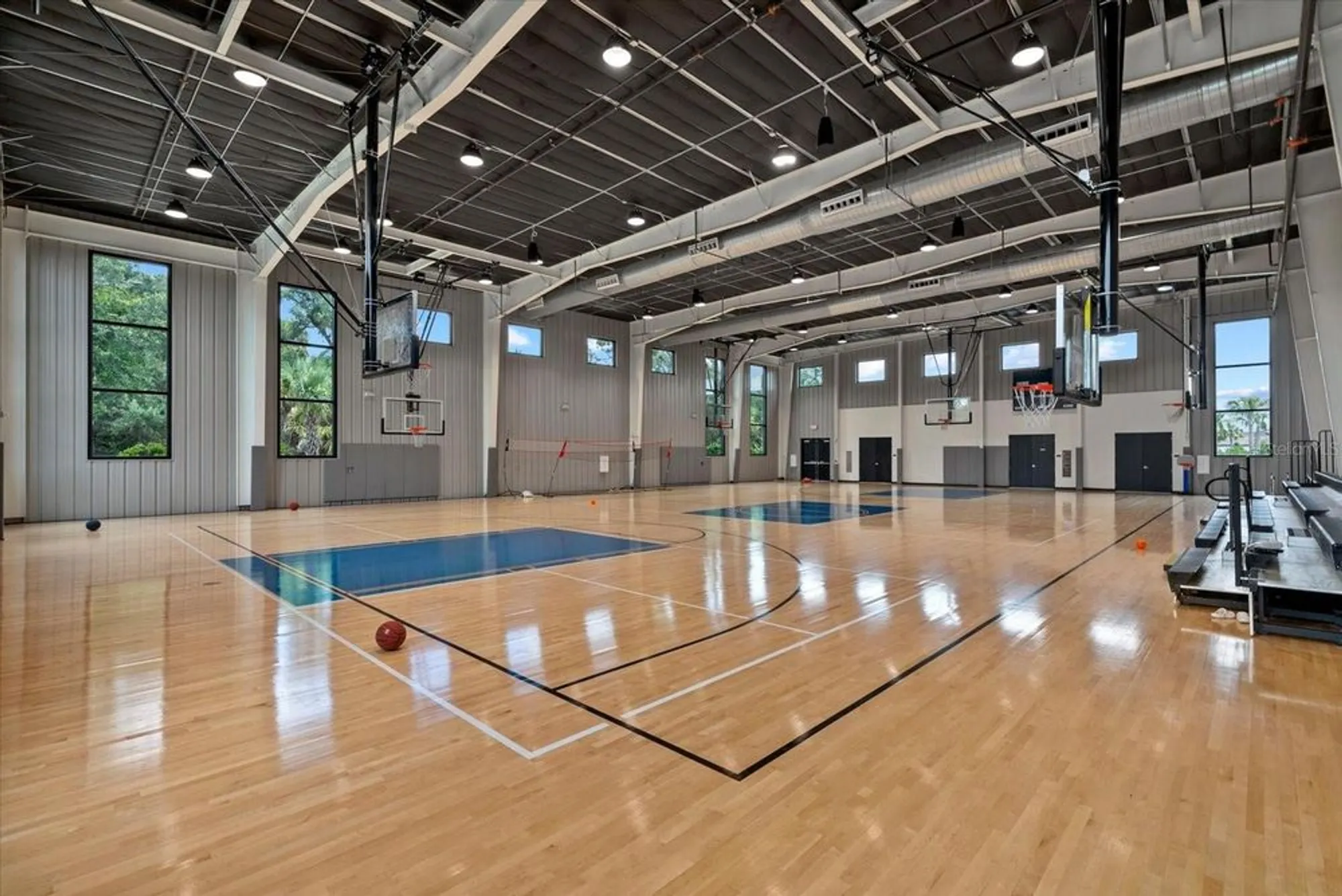 Property Slideshow image 49 of 71 | 10117 milky way cir, Sarasota, FL, 34241