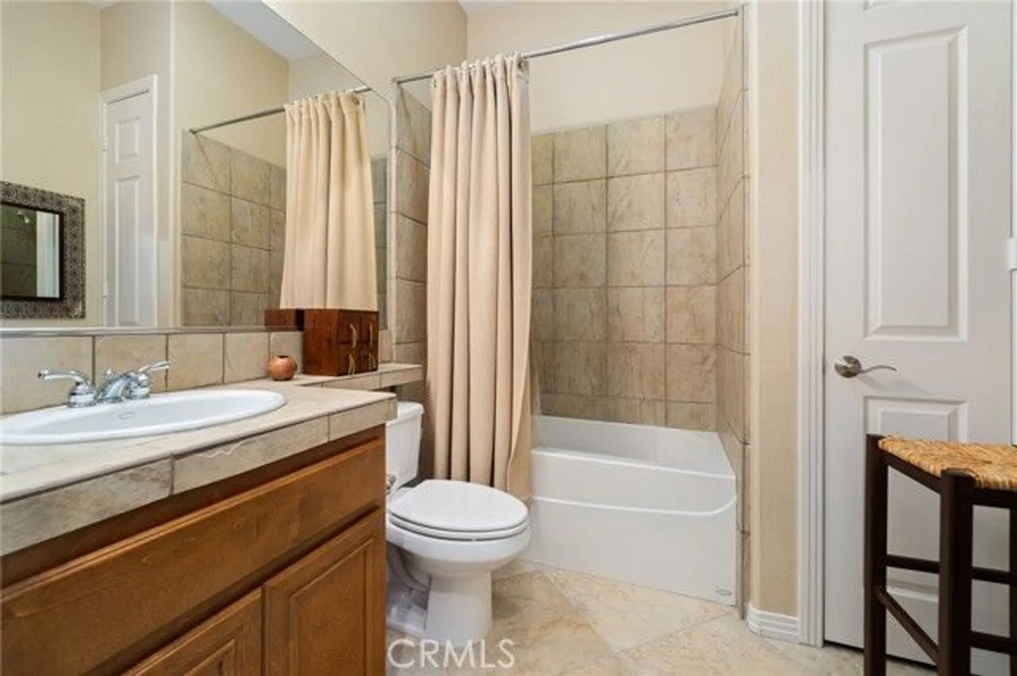 Property Slideshow image 19 of 35 | 60165 desert rose dr, La Quinta, CA, 92253