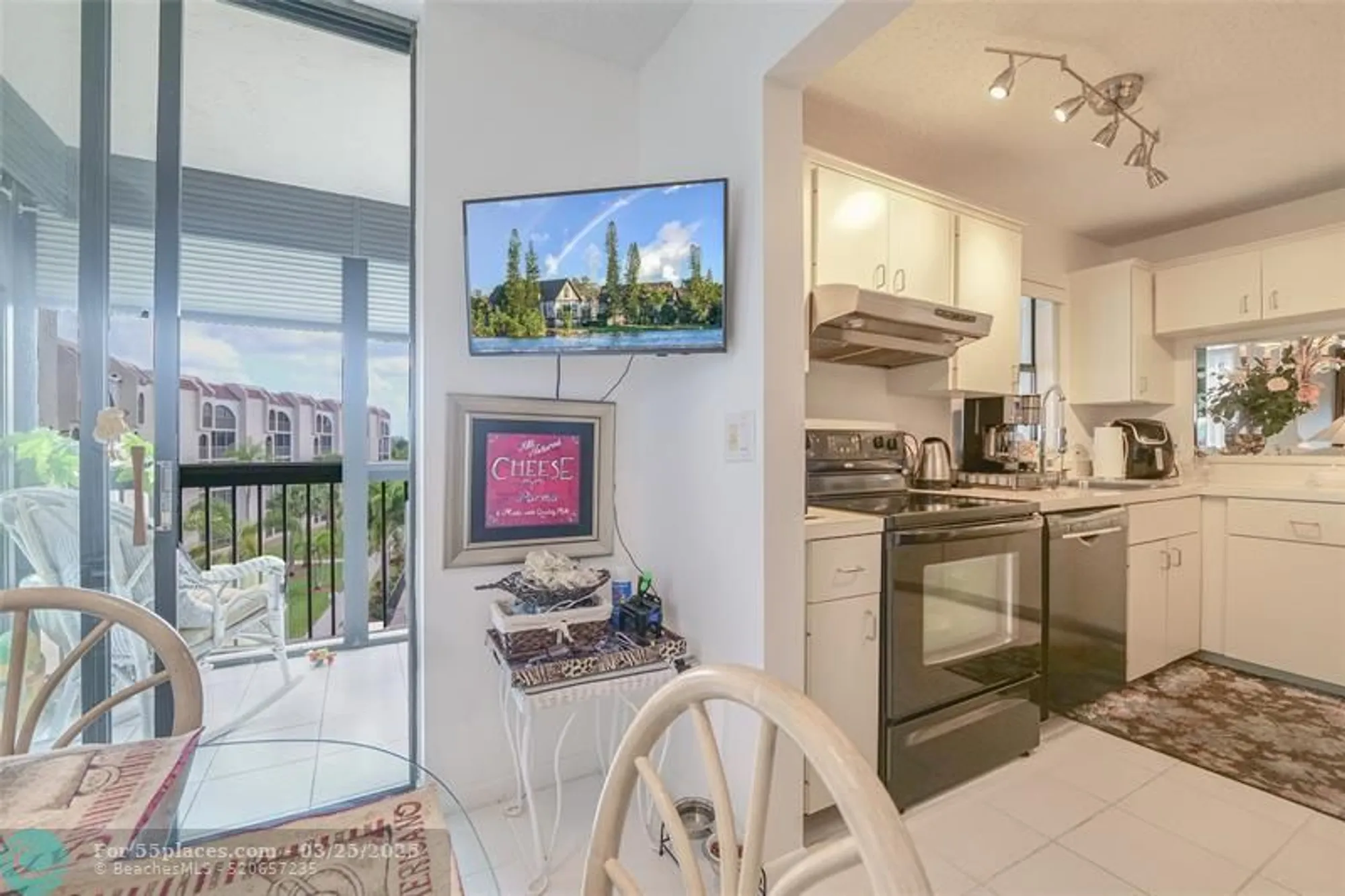 Property Slideshow image 18 of 64 | 3591 environ blvd apt 401a, Lauderhill, FL, 33319