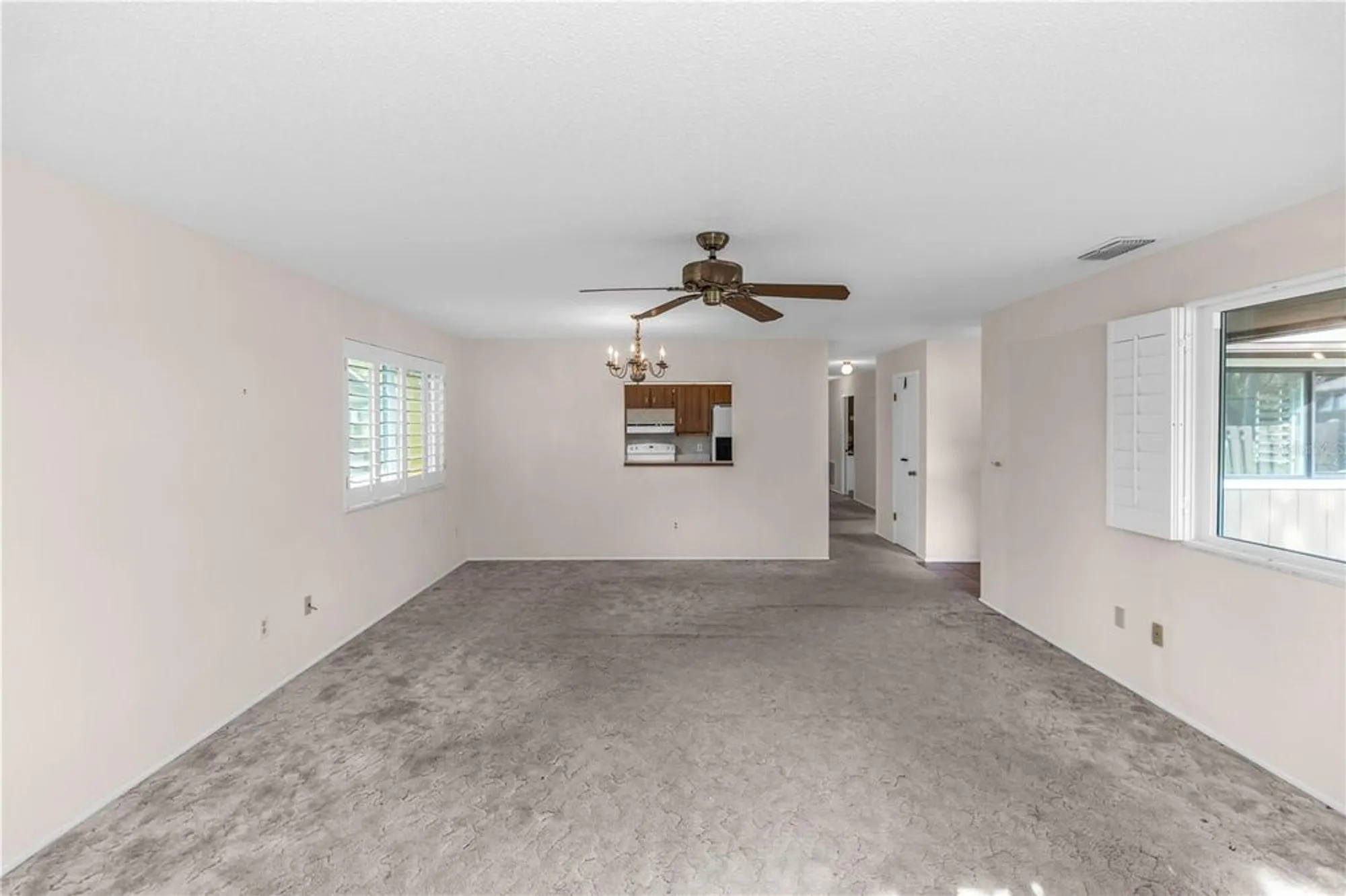 Property Slideshow image 12 of 29 | 55 crooked pine rd, Port Orange, FL, 32128