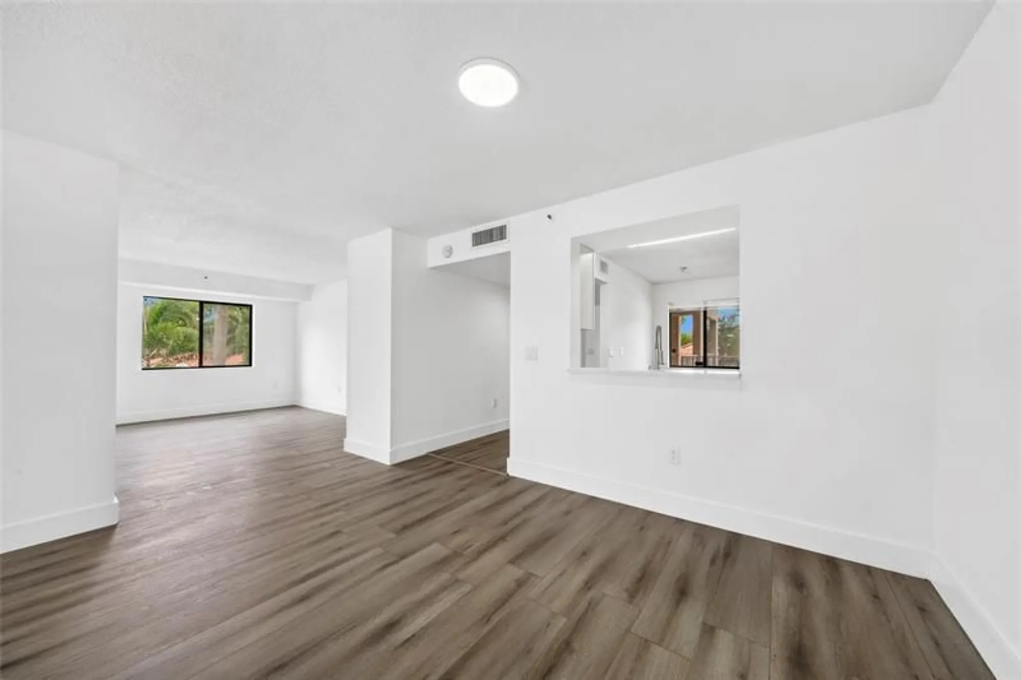 Property Slideshow image 13 of 29 | 6269 pointe regal cir 210, Delray Beach, FL, 33484