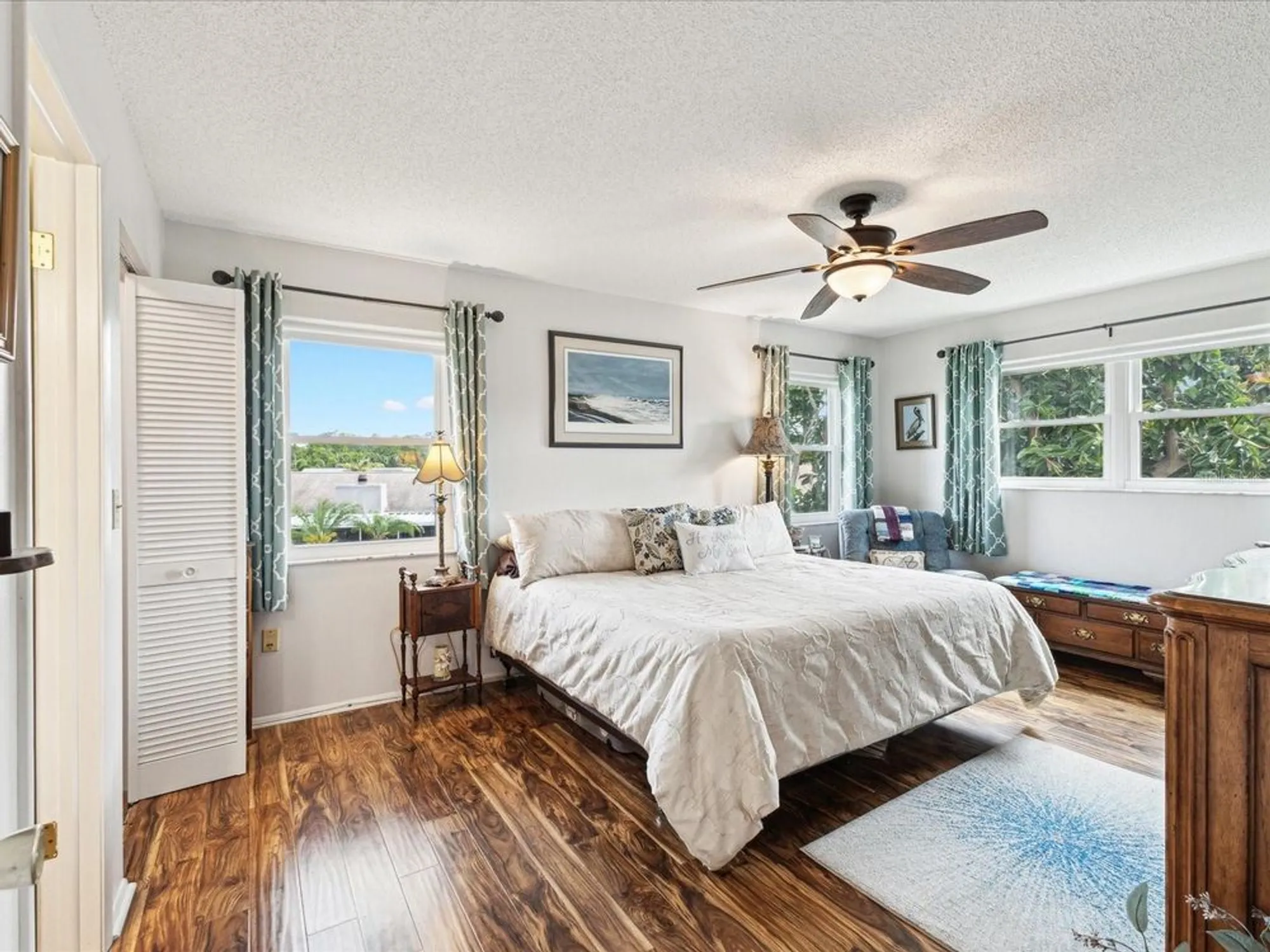 Property Slideshow image 8 of 20 | 5980 terrace park dr n unit 214, Saint Petersburg, FL, 33709