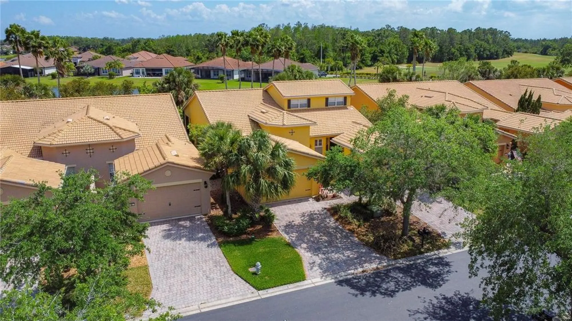 Property Slideshow image 6 of 46 | 2502 palm tree dr, Poinciana, FL, 34759