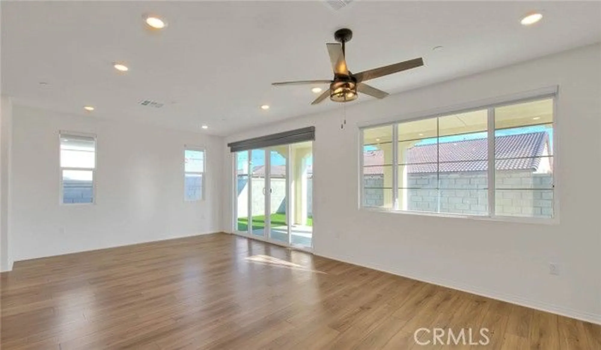 Property Slideshow image 14 of 45 | 4068 e amigos privado, Ontario, CA, 91761