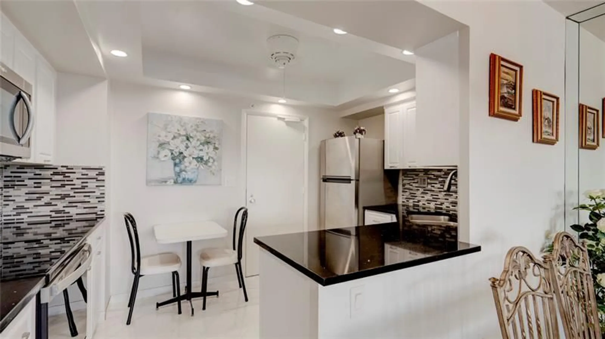 Property Slideshow image 5 of 40 | 3333 ne 34th st apt 811, Fort Lauderdale, FL, 33308