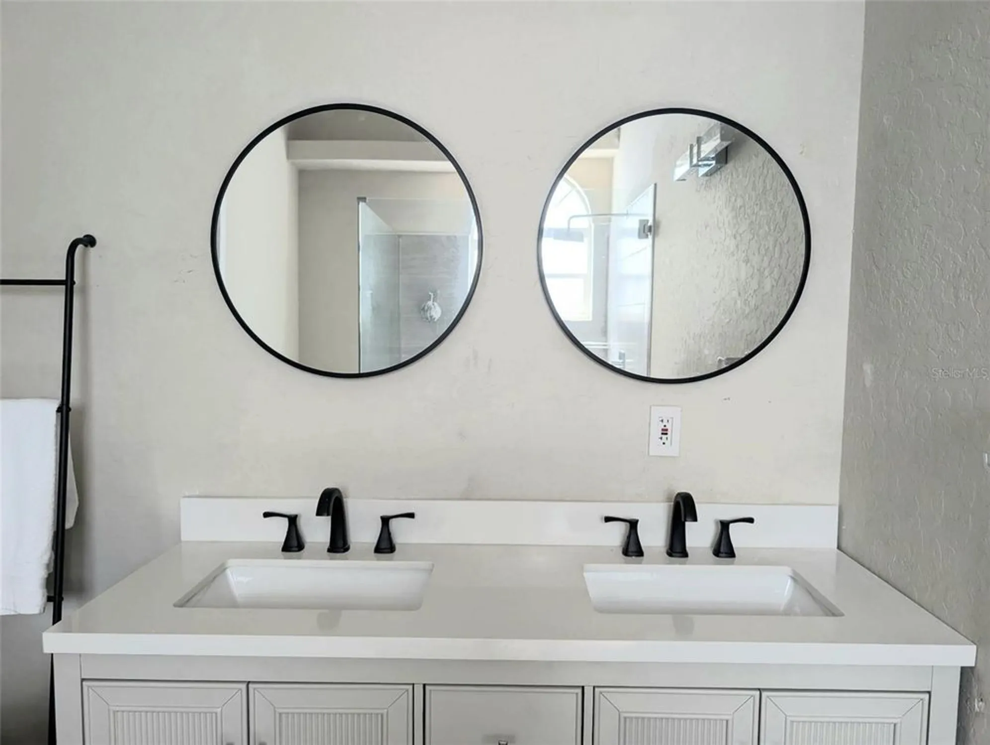 Property Slideshow image 23 of 48 | 9376 french quarters cir, Weeki Wachee, FL, 34613