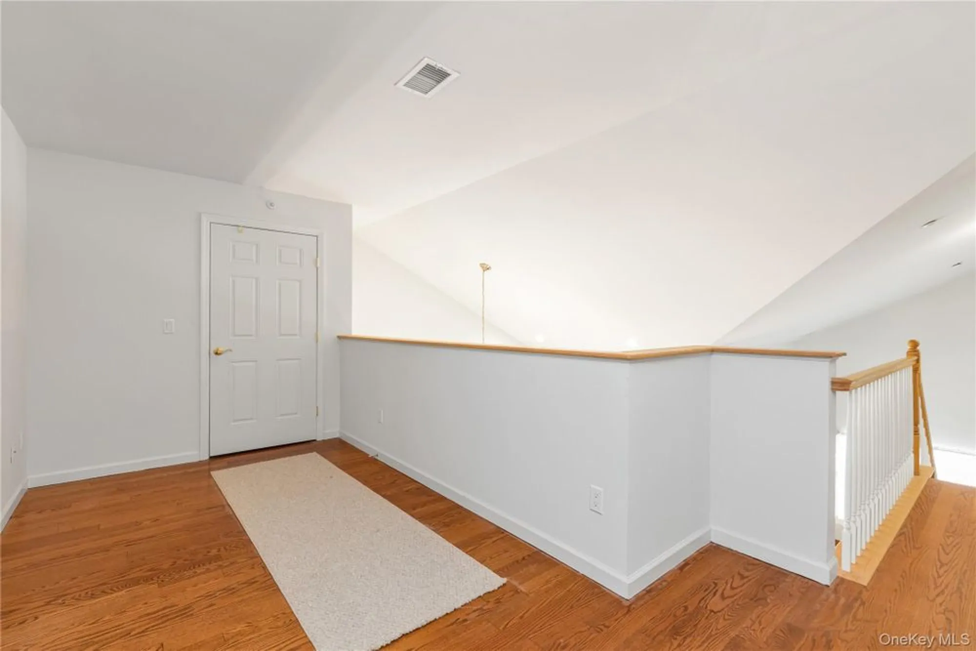 Property Slideshow image 15 of 27 | 331 spring dr, East Meadow, NY, 11554