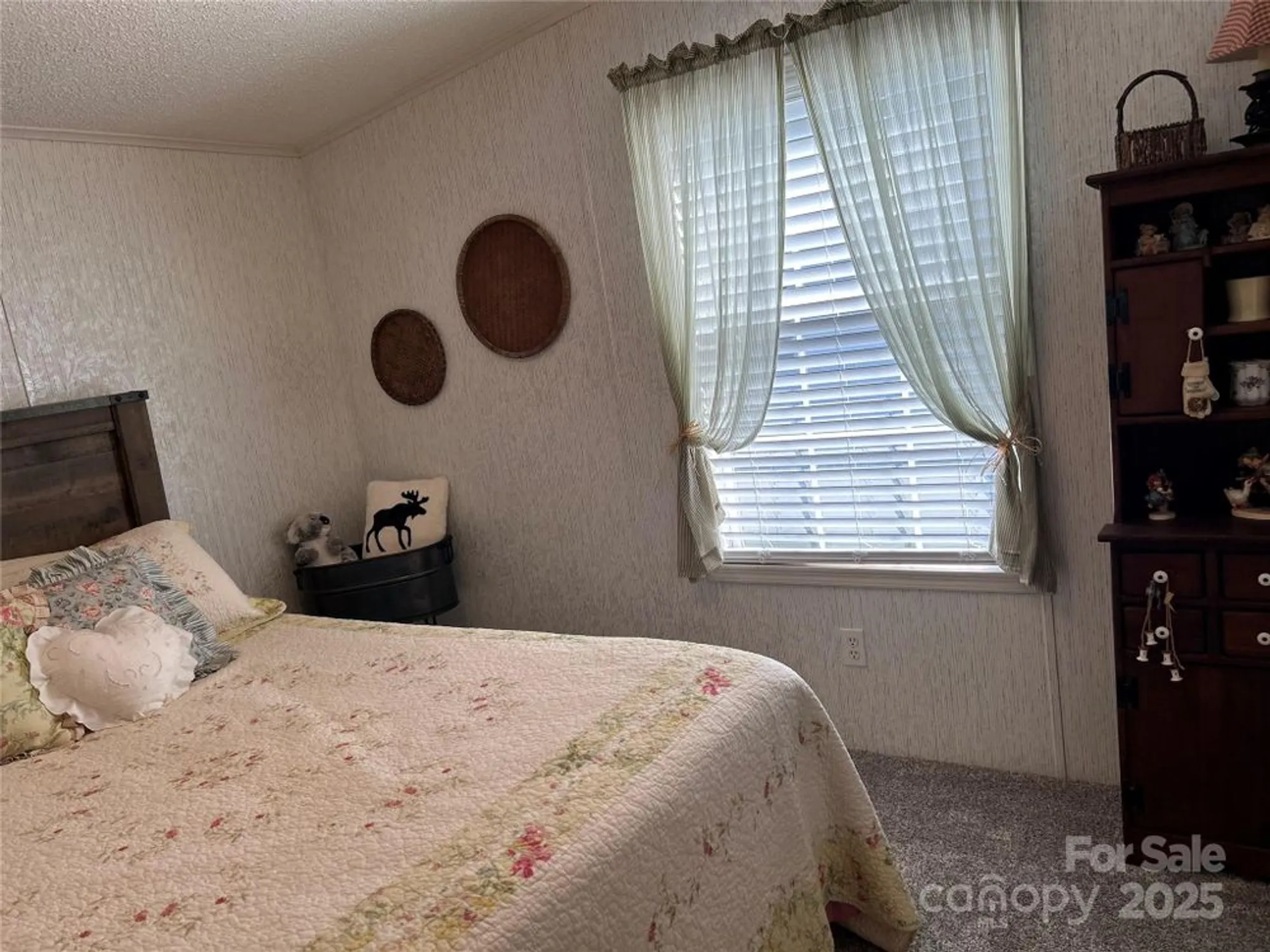 Property Slideshow image 30 of 43 | 429 riverwind dr, Hendersonville, NC, 28739