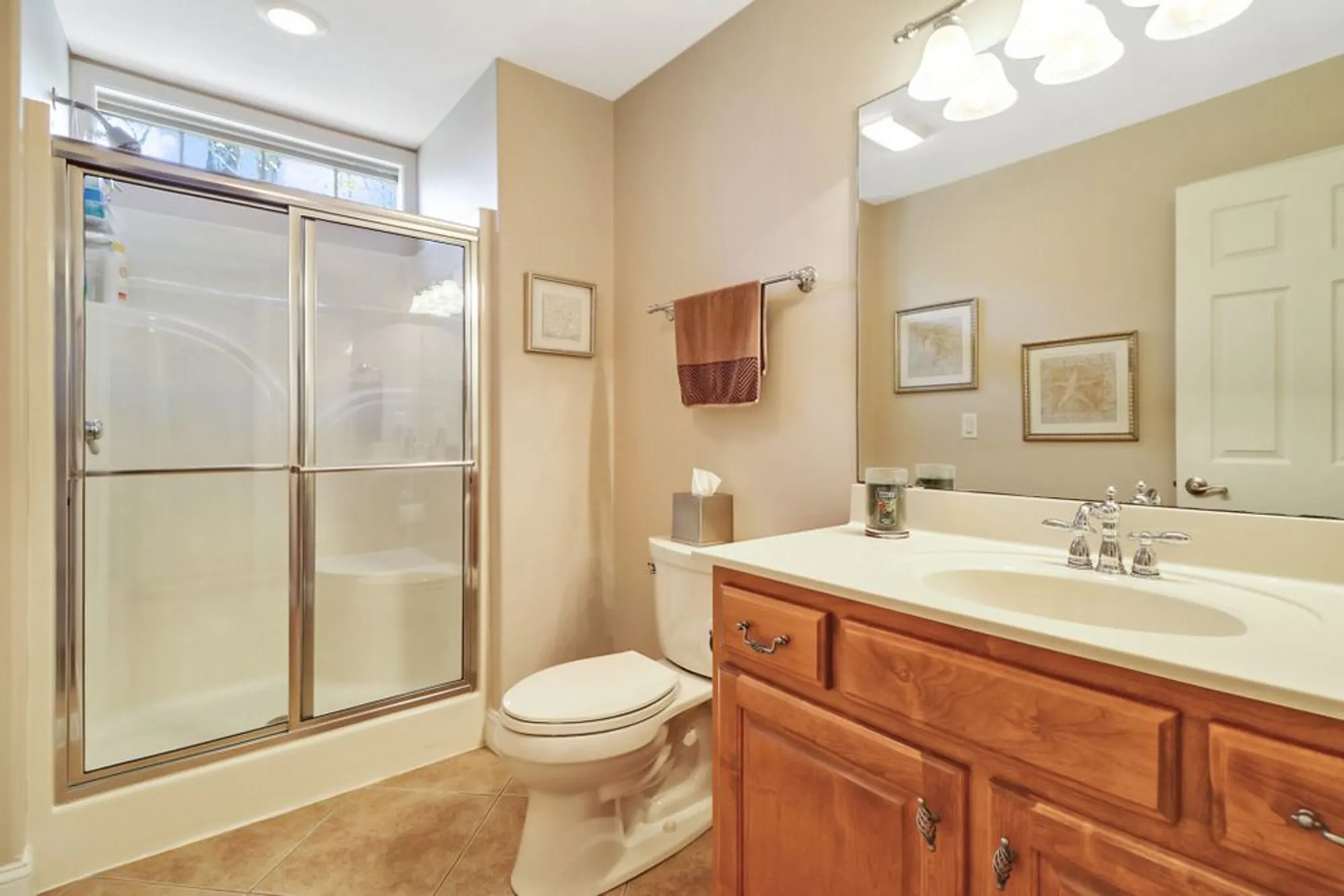 Property Slideshow image 15 of 44 | 10 claremont cir, Crossville, TN, 38558