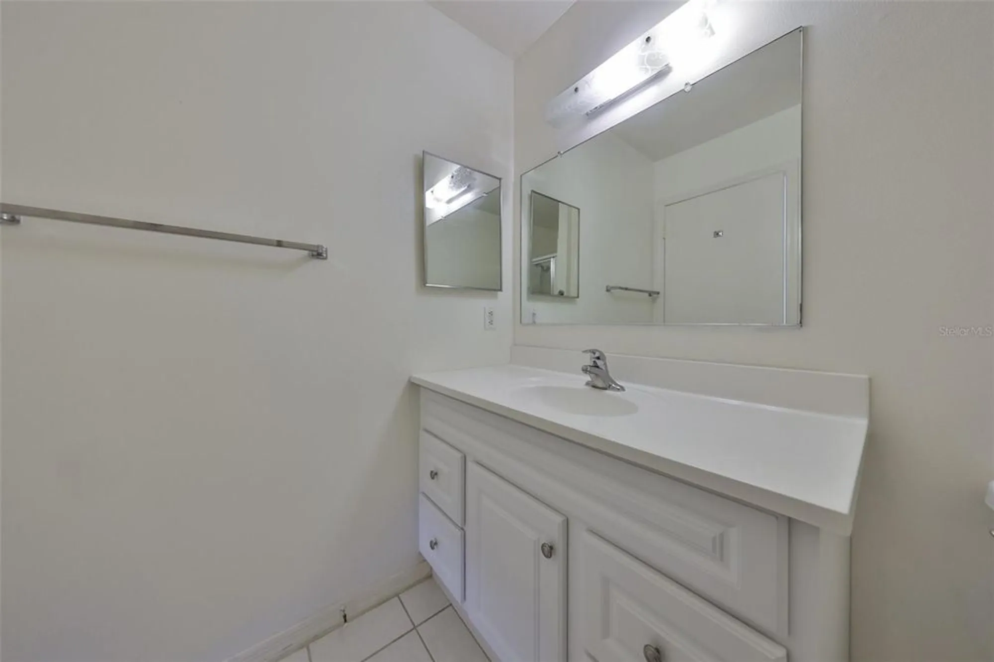 Property Slideshow image 12 of 45 | 431 gloucester blvd, Sun City Center, FL, 33573