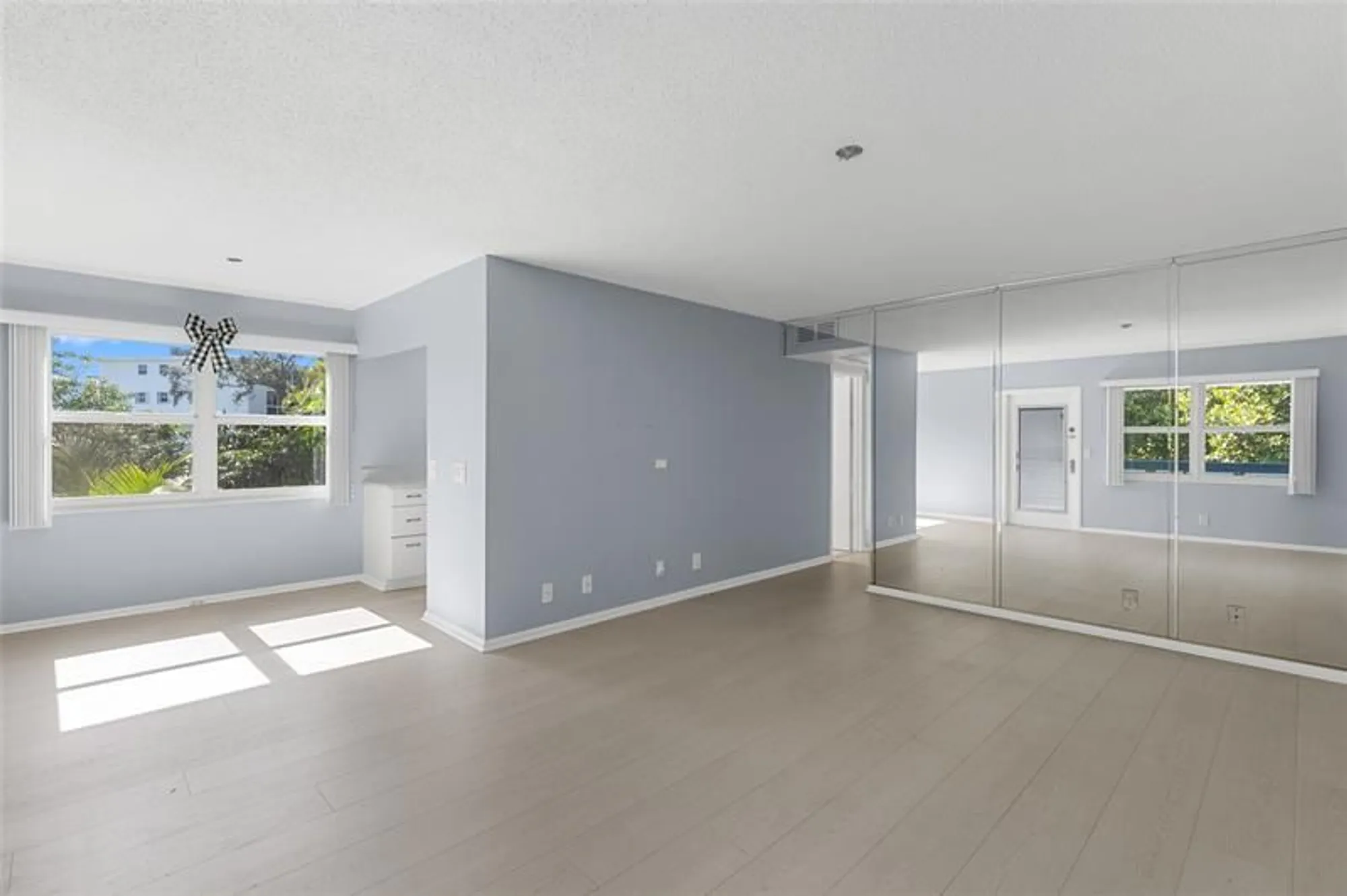 Property Slideshow image 6 of 28 | 64 oakridge e # 64, Deerfield Beach, FL, 33442