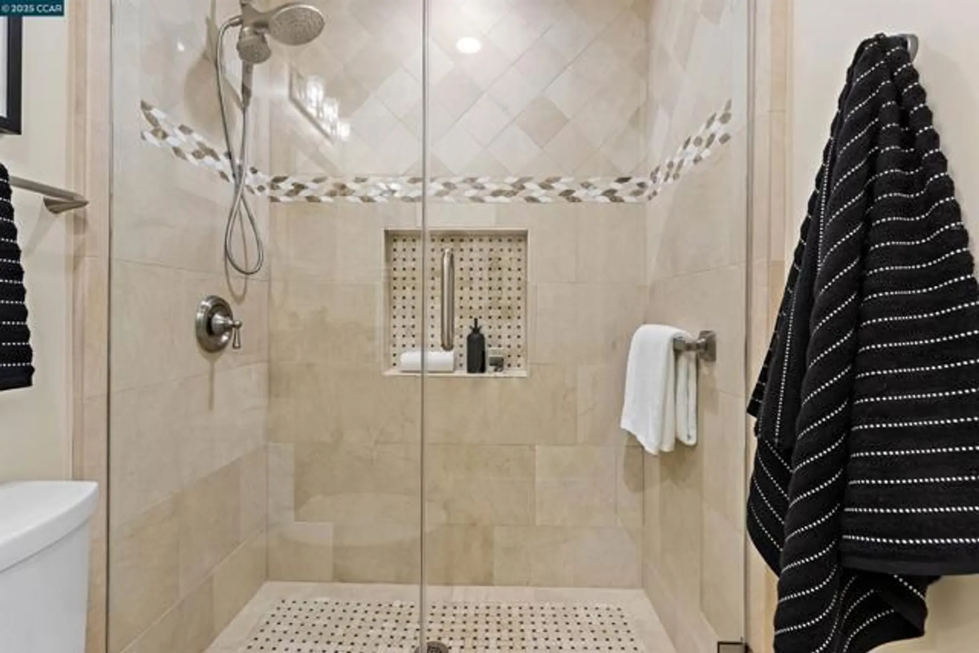 Property Slideshow image 36 of 58 | 2232 golden rain rd apt 1, Walnut Creek, CA, 94595