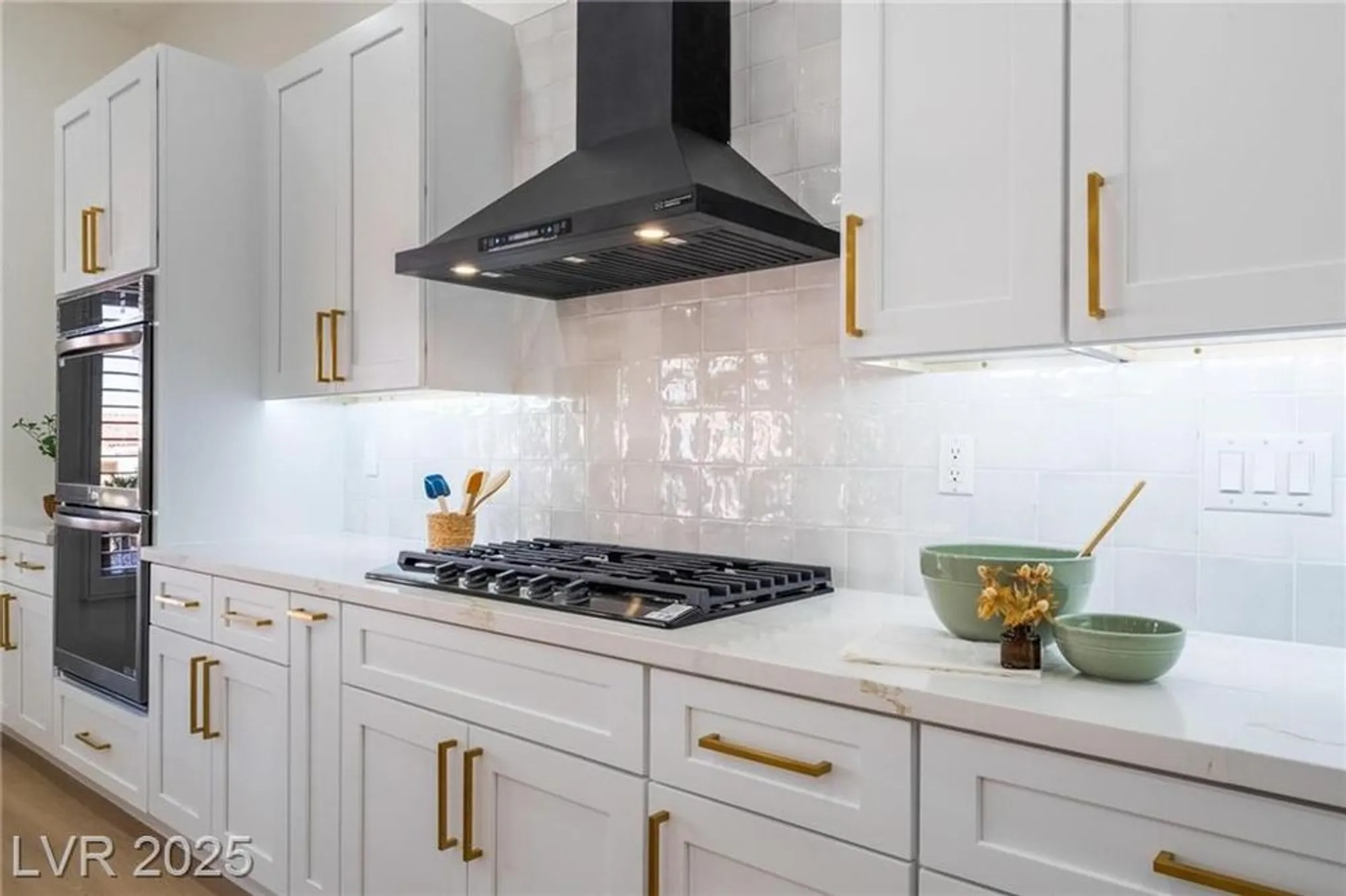 Property Slideshow image 22 of 57 | 2528 sunup dr, Las Vegas, NV, 89134