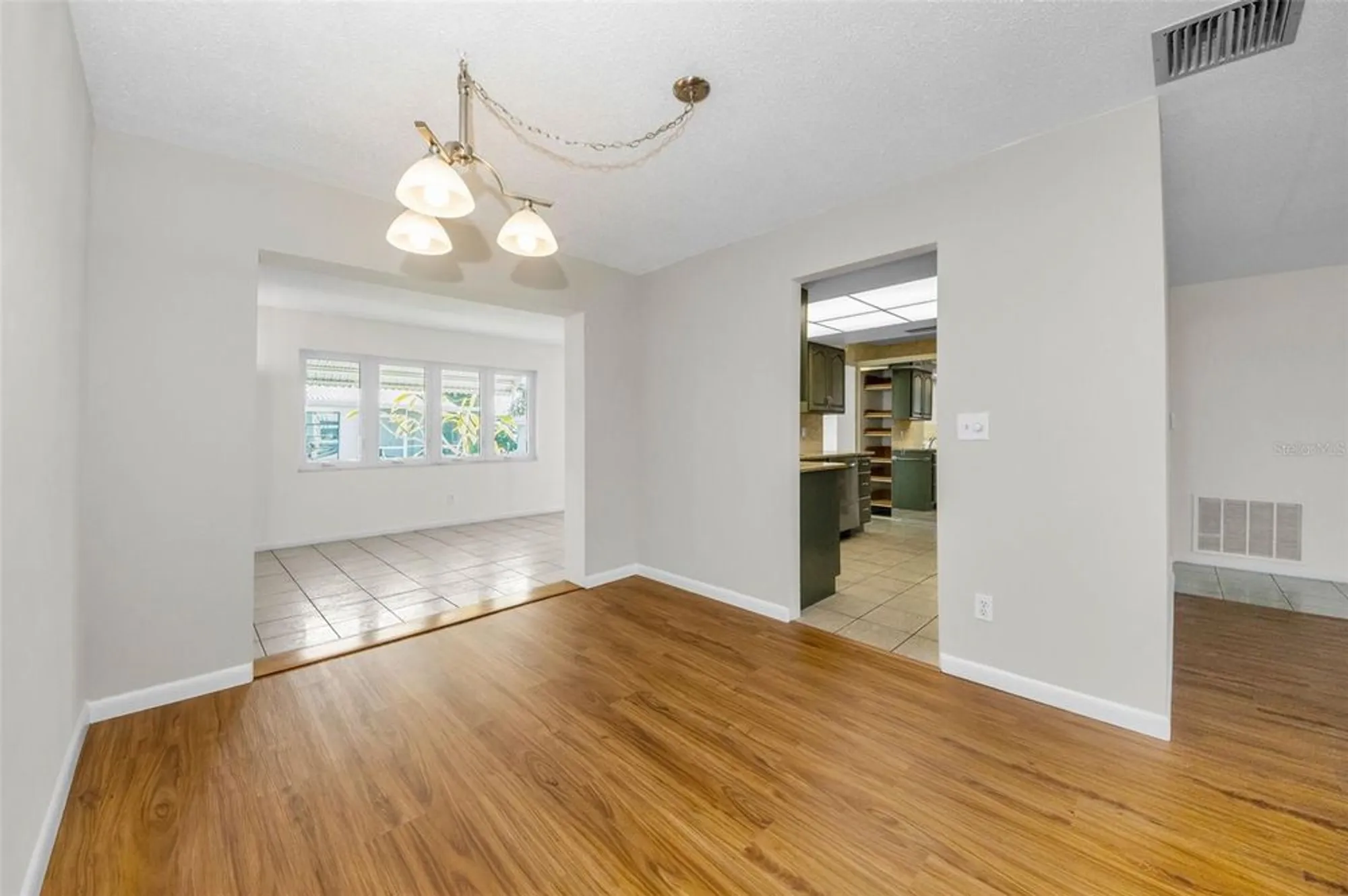 Property Slideshow image 18 of 66 | 14052 89th ave, Seminole, FL, 33776