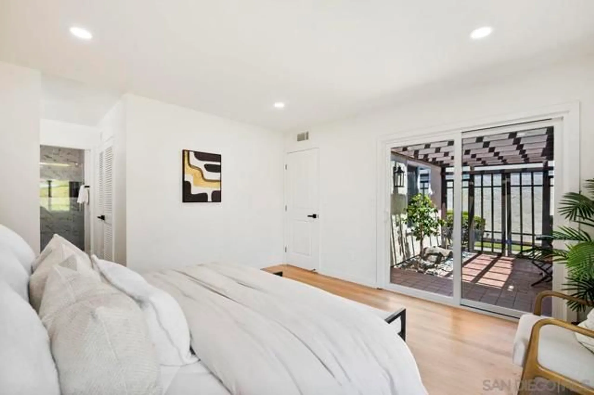 Property Slideshow image 21 of 39 | 17676 corte sobrado, San Diego, CA, 92128