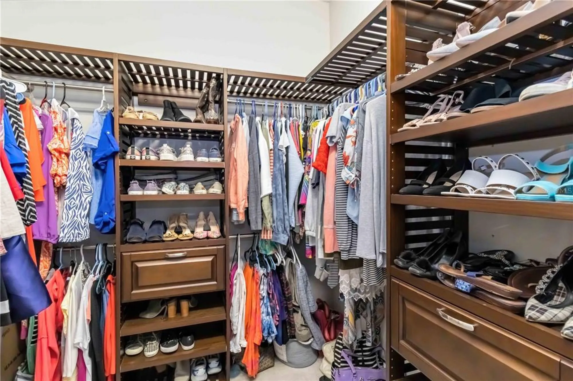 Property Slideshow image 28 of 65 | 12272 stuart dr, Venice, FL, 34293