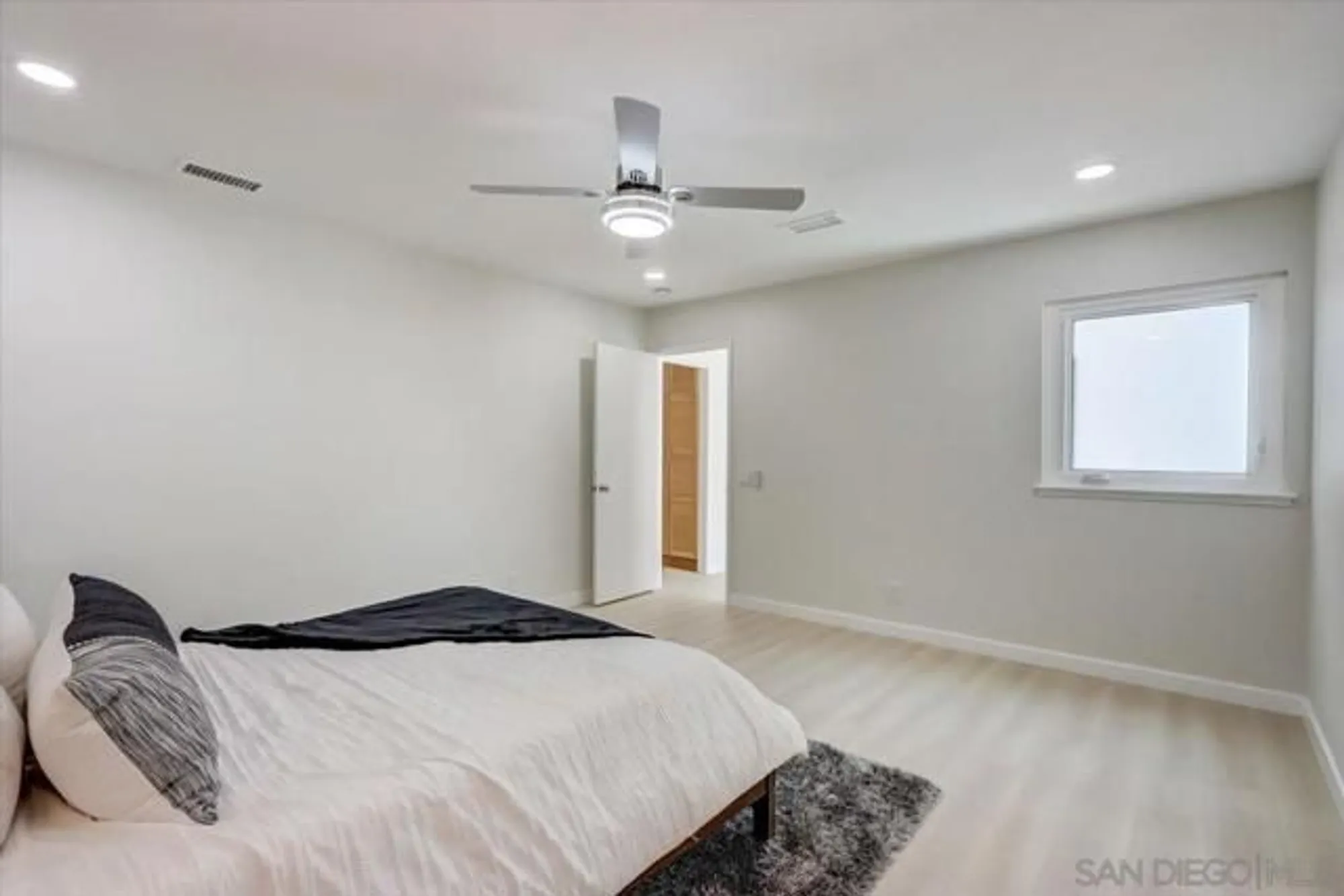 Property Slideshow image 24 of 43 | 3808 vista campana 38, Oceanside, CA, 92057