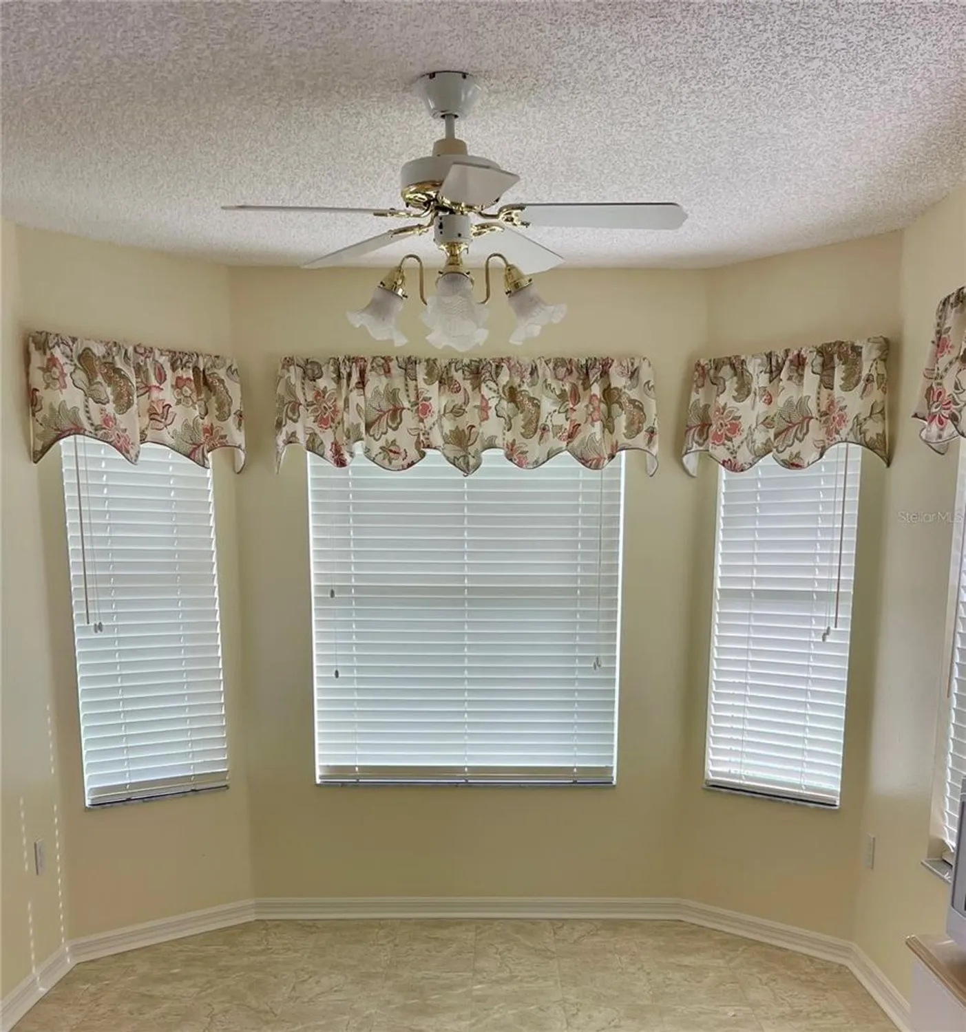 Property Slideshow image 23 of 43 | 305 ranchwood dr, Leesburg, FL, 34748