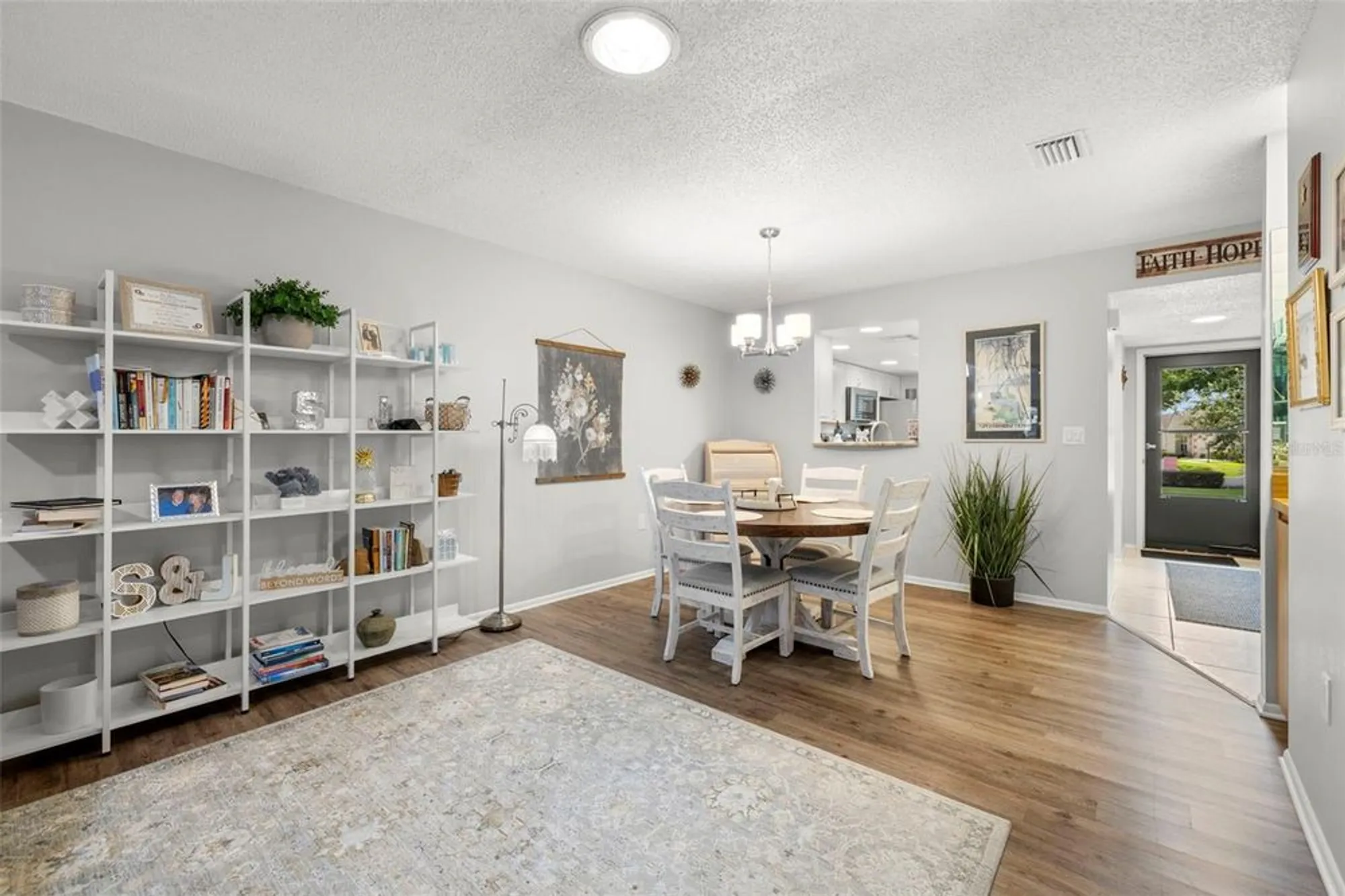 Property Slideshow image 10 of 41 | 8330 high point cir apt 6, Port Richey, FL, 34668