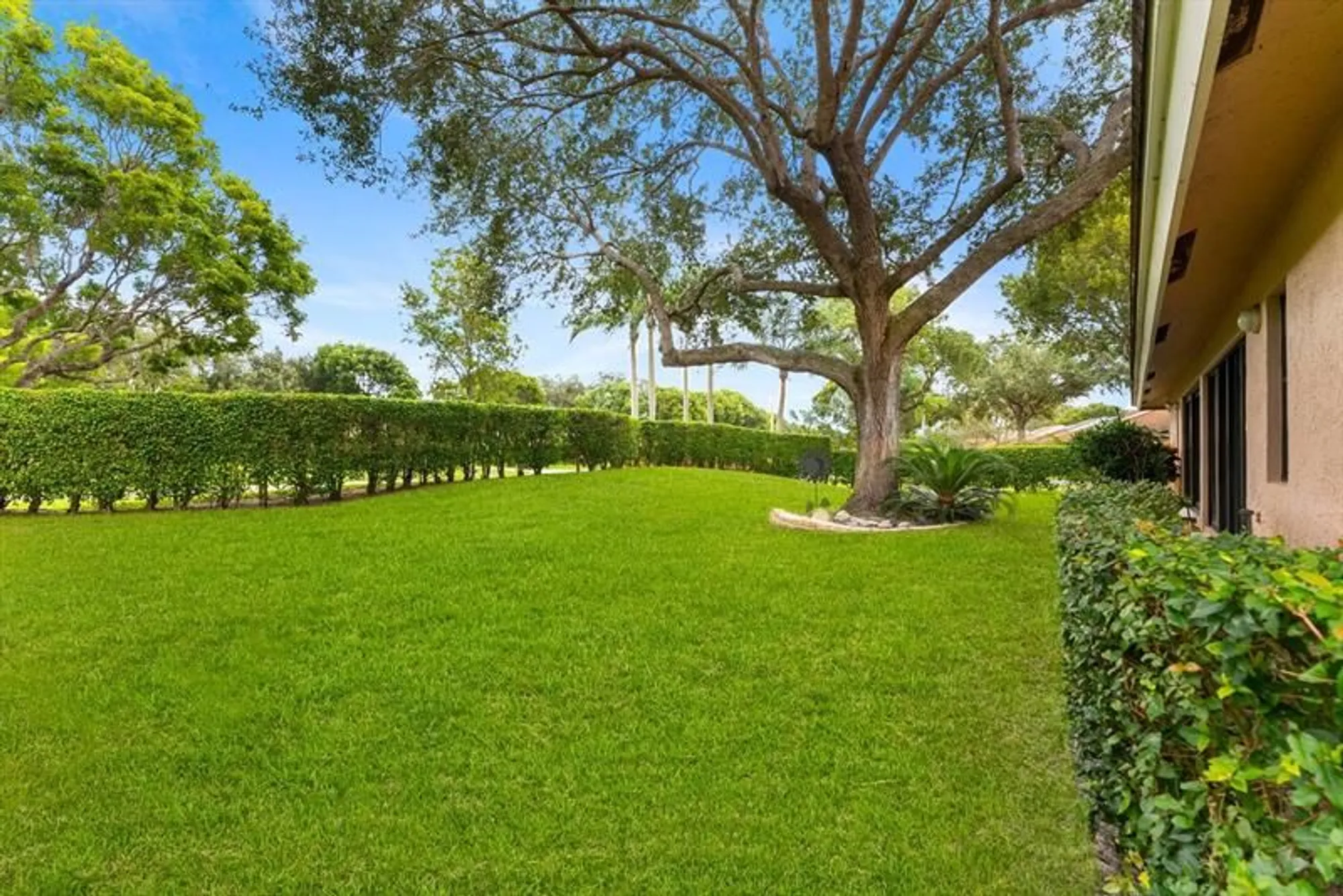 Property Slideshow image 36 of 53 | 8333 springlake dr a, Boca Raton, FL, 33496