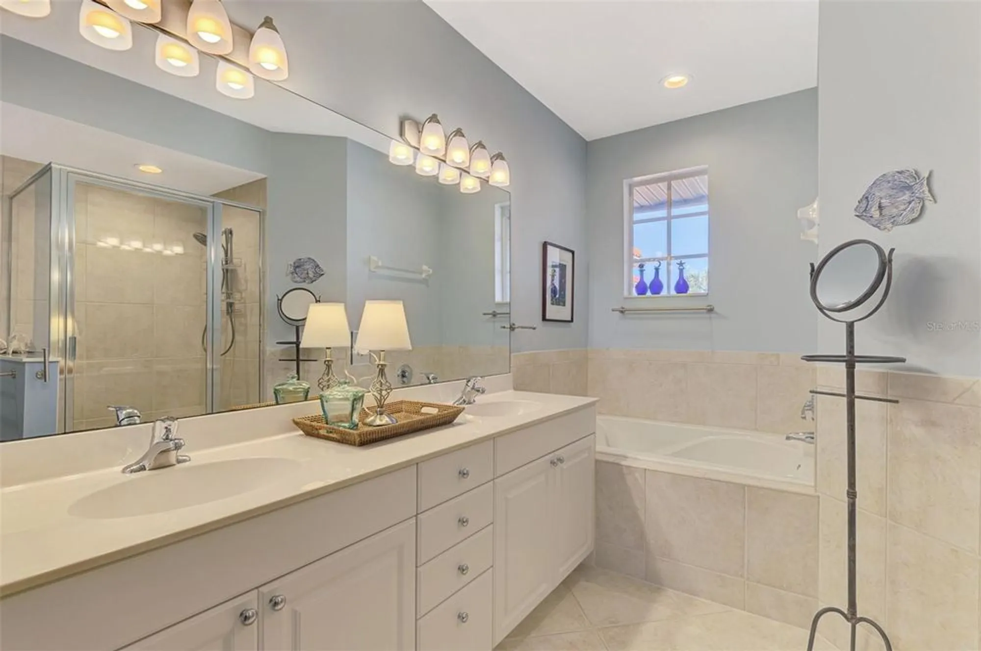 Property Slideshow image 32 of 75 | 4628 club dr h201, Port Charlotte, FL, 33953