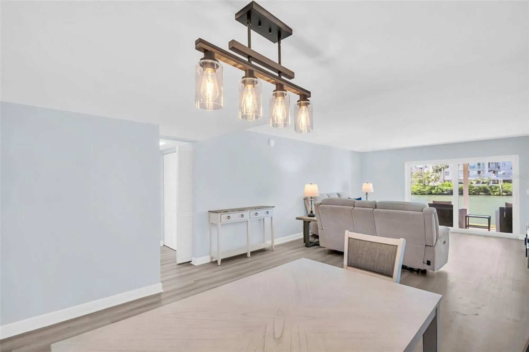 Property Slideshow image 23 of 37 | 7930 sun island dr 104, South Pasadena, FL, 33707