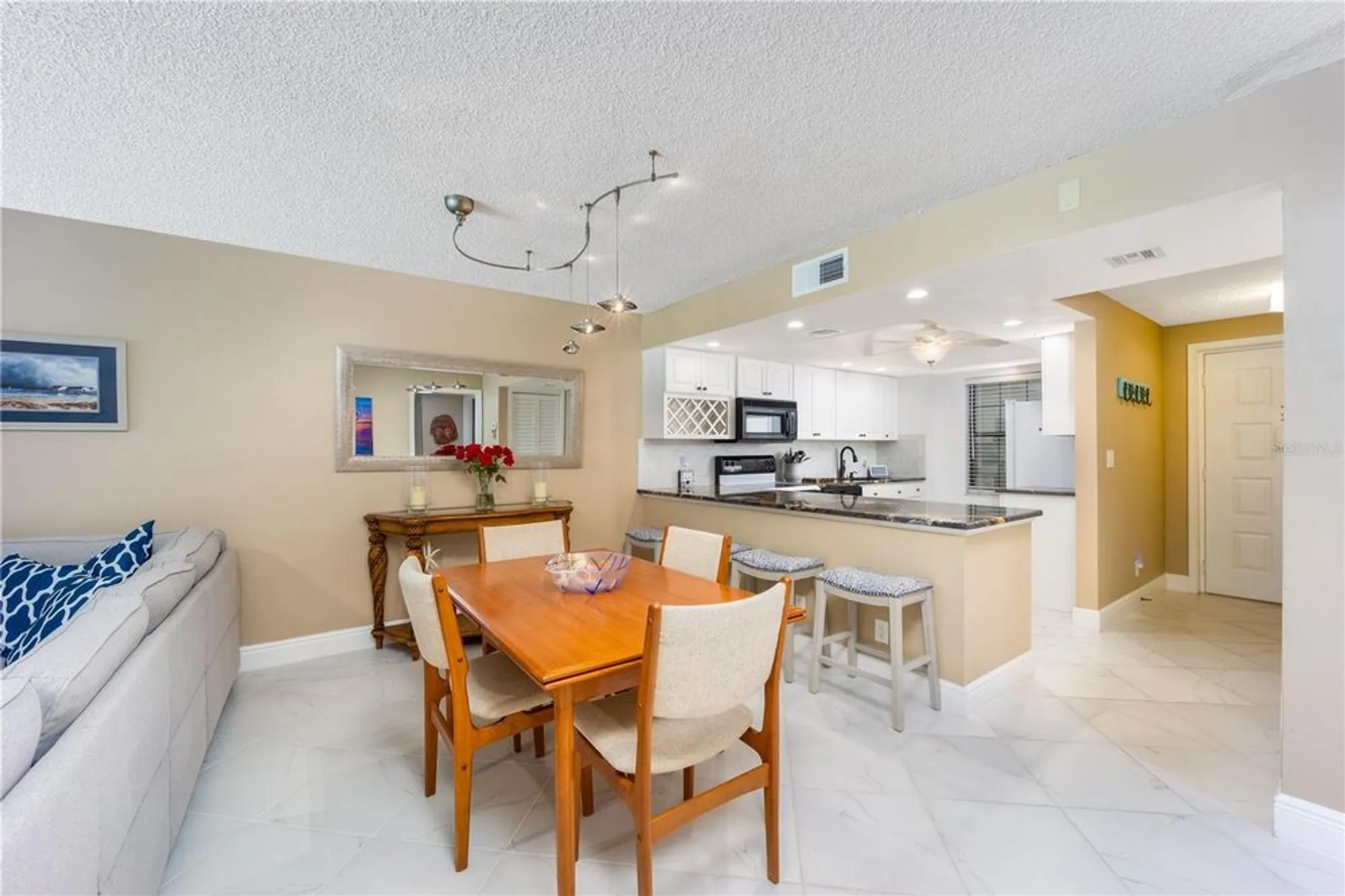 Property Slideshow image 14 of 33 | 3100 se pruitt rd apt b102, Port Saint Lucie, FL, 34952