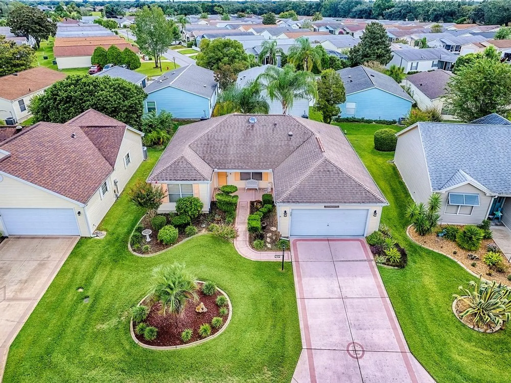 Property Slideshow image 38 of 42 | 421 aldama ave, The Villages, FL, 32159